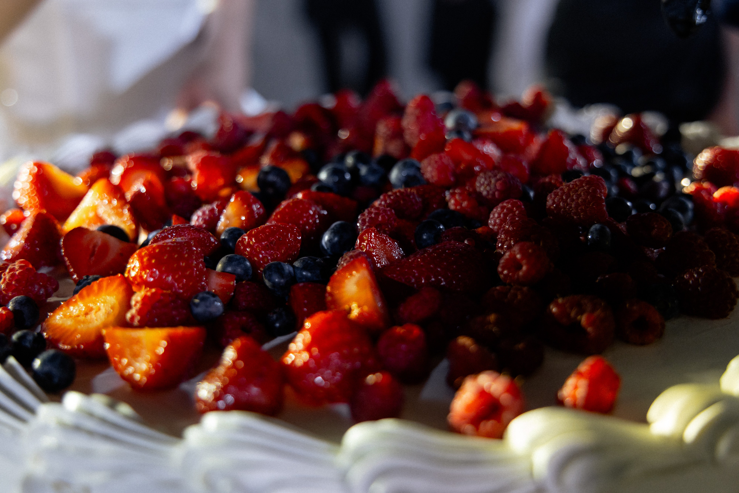 Свадебная фотосессия Анастасии и Игоря в Усадьбе Легенда. Свадебный фотограф в Минске/Беларуси Сергей Спиридонов