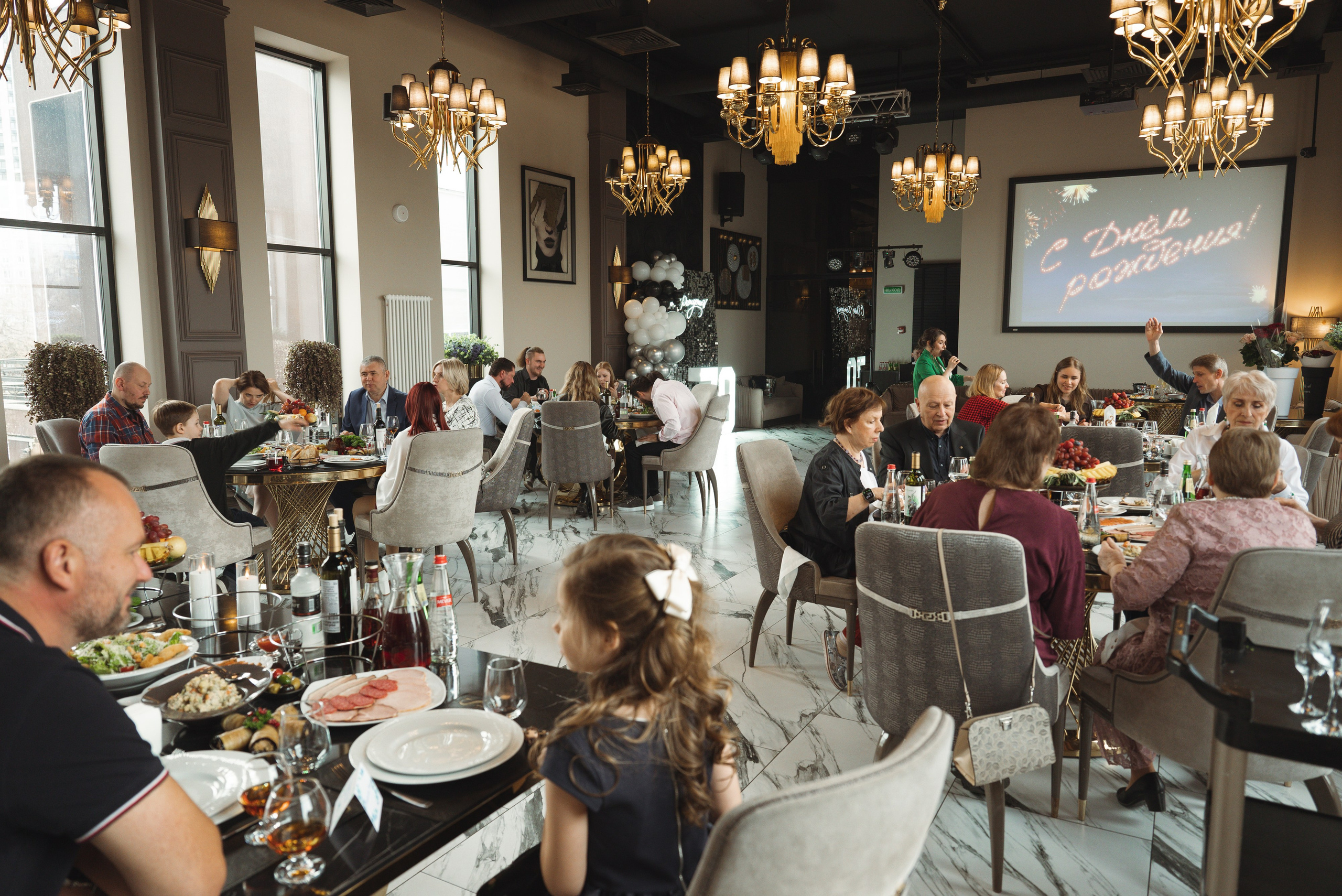 Юбилей 70 лет. Фотограф Москва Настя Профотовна. Репортажные, свадебные и контент фотосессии