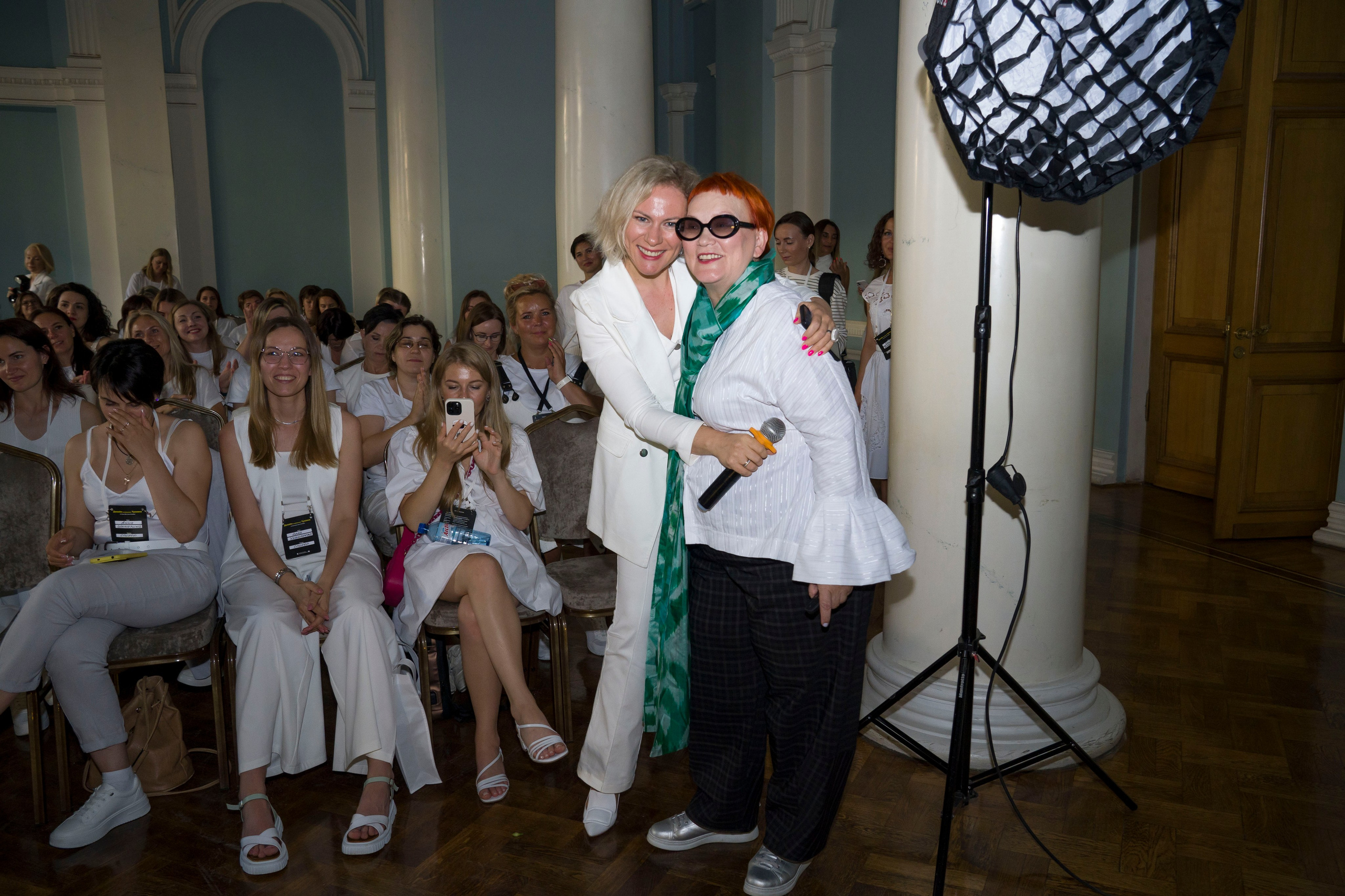 Дизайн-тусовка от школы интерьера Екатерины Дубровской. Фотограф в Санкт-Петербурге. Репортажная и все съёмки для бизнеса