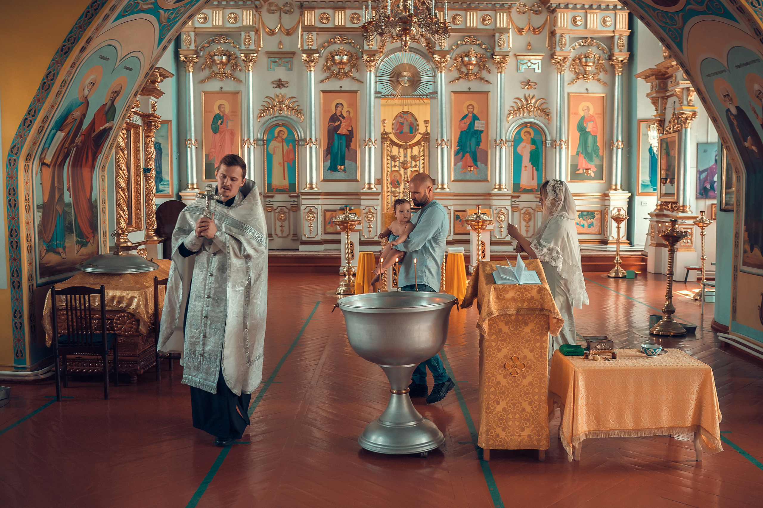 Крещение Кристины, Благовещенский Собор. Фотограф на Крещение и Венчание в Красноярске Рамазанова Юлия
