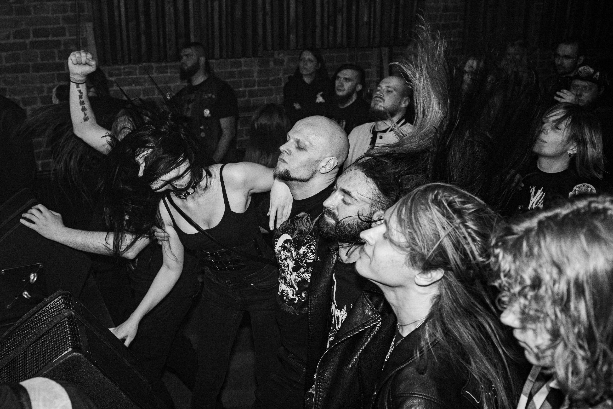 ИЛ • Minuala • Khlad|Цоколь 2.0. Концертный и репортажный фотограф в Санкт-Петербурге Слава Пахомов