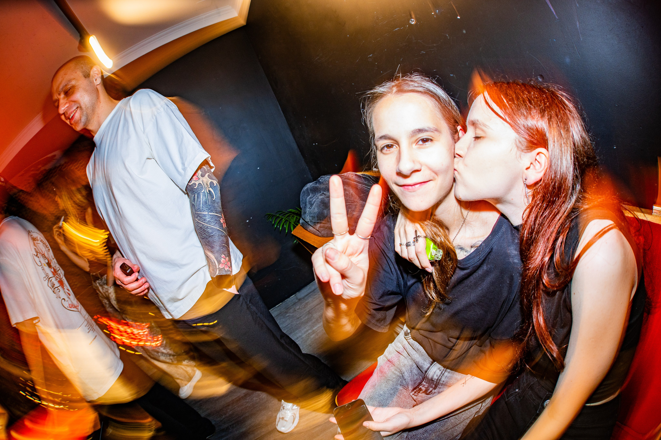 Панк-вечеринка в Баре разбитых сердец. Концертный и репортажный фотограф в Санкт-Петербурге Слава Пахомов