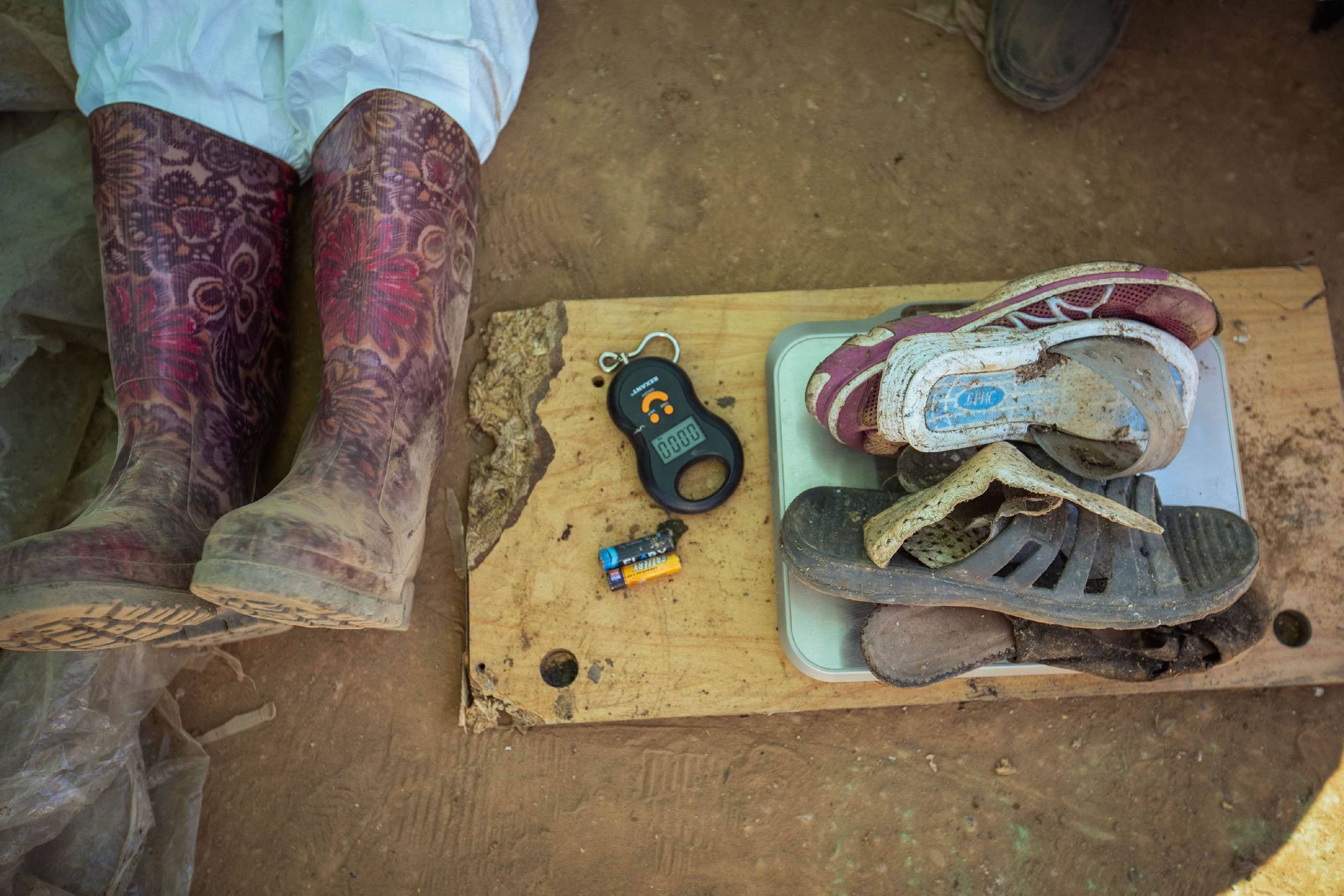 Анализ ижевского полигона ТБО [10-11 августа 2021 г.]. Фотограф Виноградов Константин