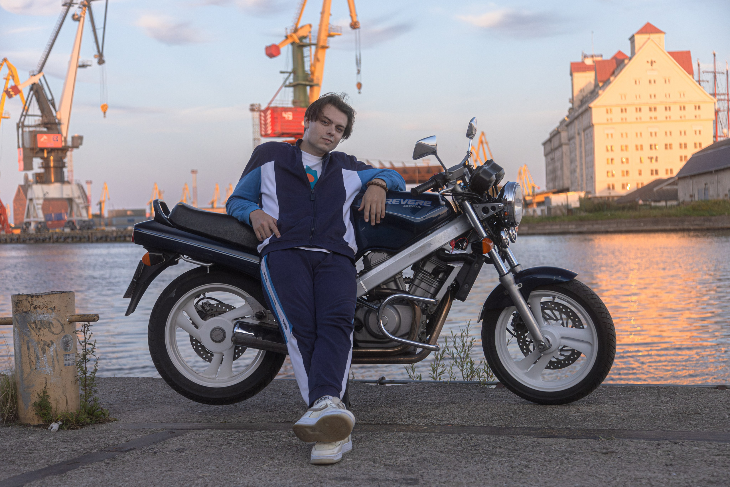 Daniil R. — Digital Noise —