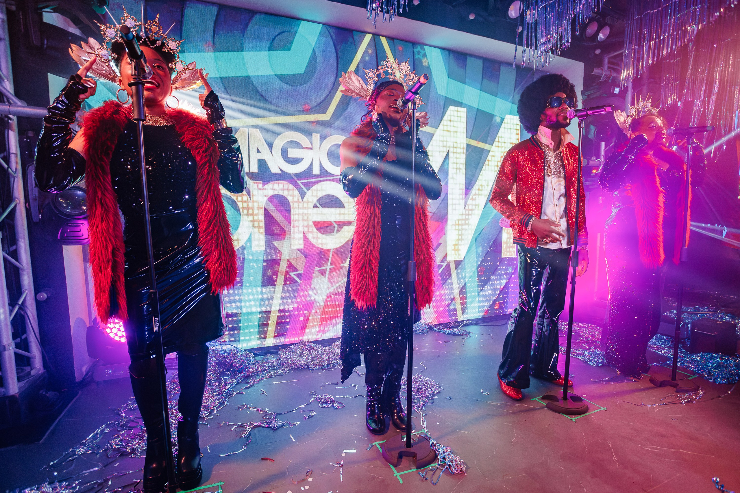 «Magic of BONEY`M «_Чайка на пляже_Ялта_06.12.2025 г. Аминов Руслан | Фотограф