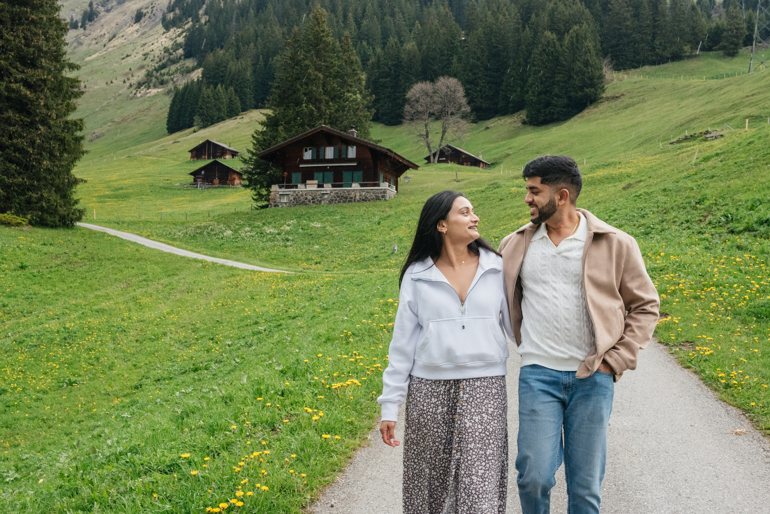 Bijal & Nihar (Grindelwald). Photographer in Interlaken area