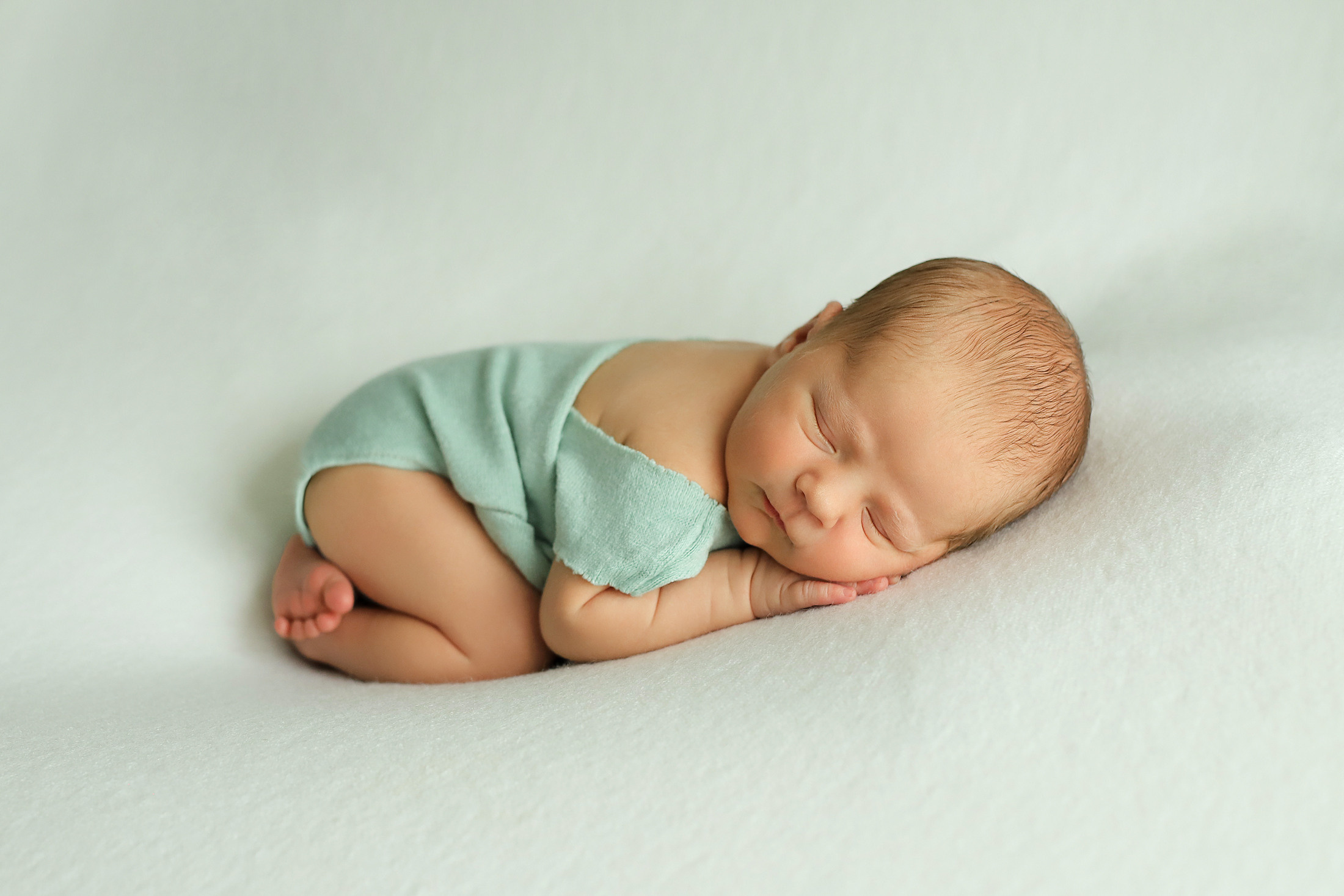 Фотосессия новорожденного Newborn. Марк, 5 дней. ТОПовый фотограф новорожденных newborn и беременности, Екатеринбург