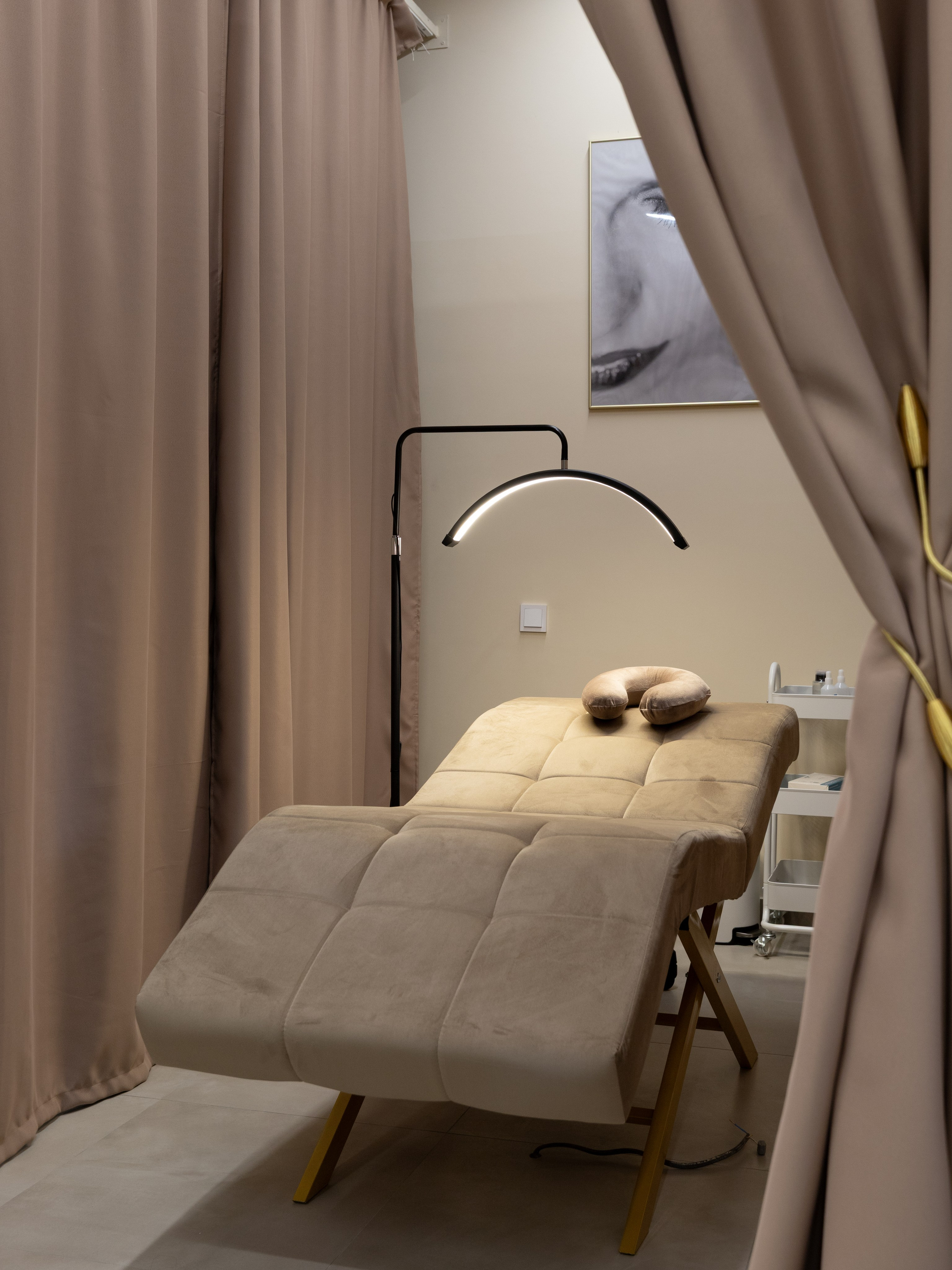 Бьюти-коворкинг на Парнасе. Интерьерный фотограф в Санкт-Петербурге Ксения Сорокина