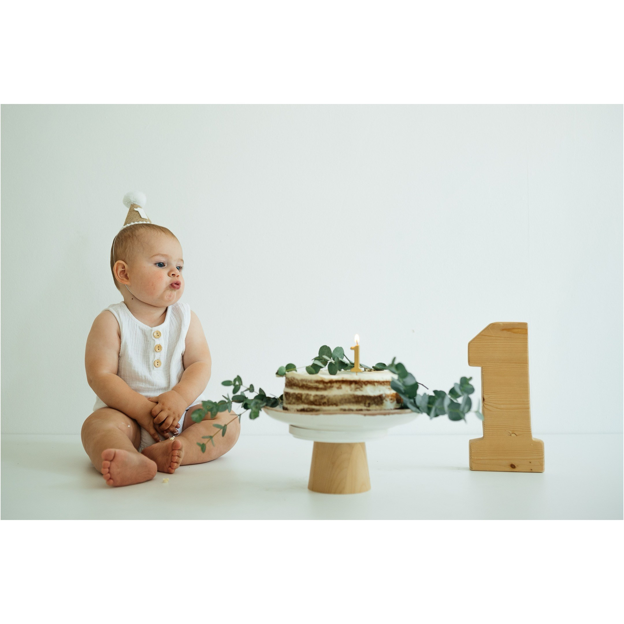 Мне год!. Ваш свадебный и семейный фотограф