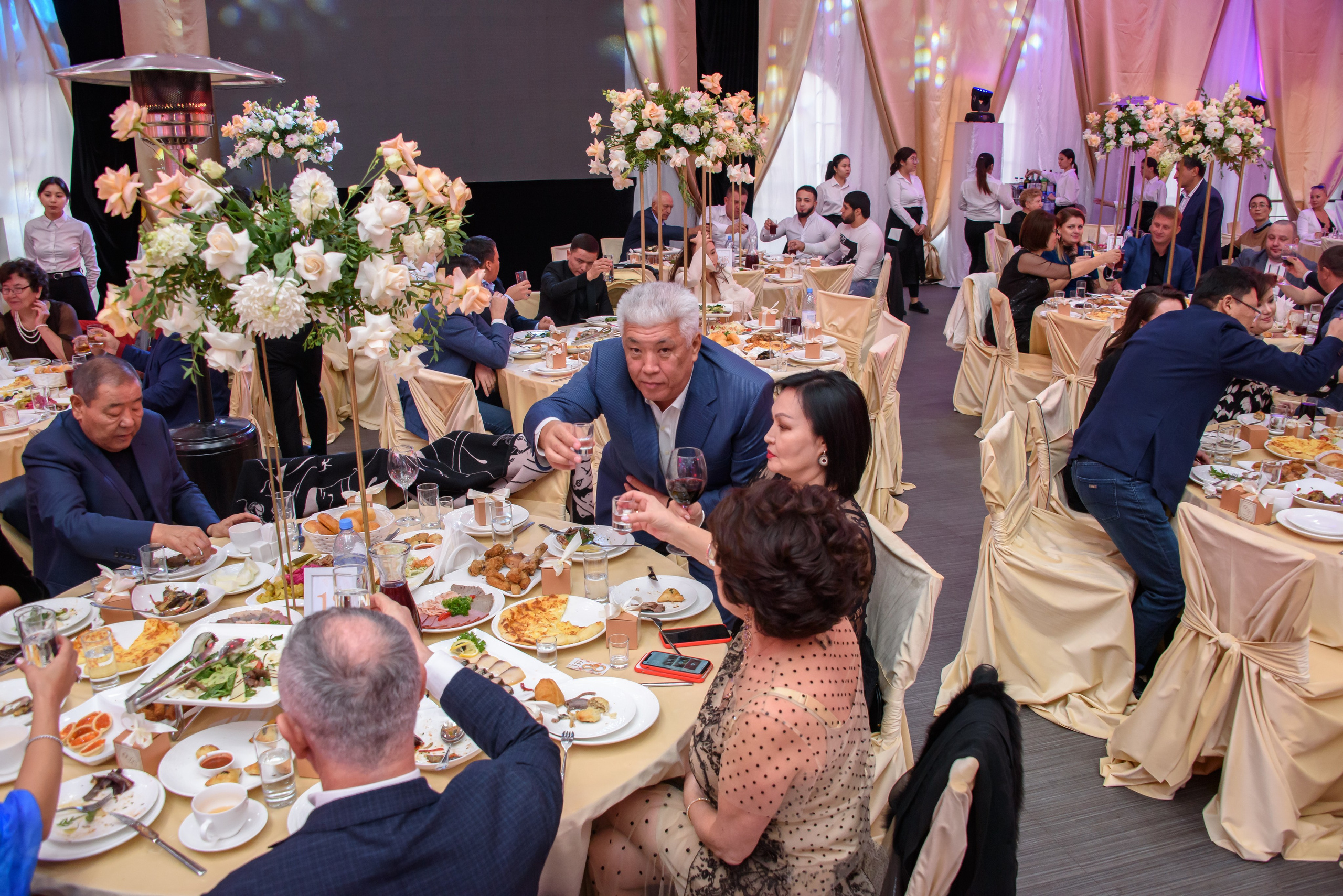 Свадьба. Фотосъёмка. Фотограф Сергей Авдеев-семейный и детский фотограф в Алматы