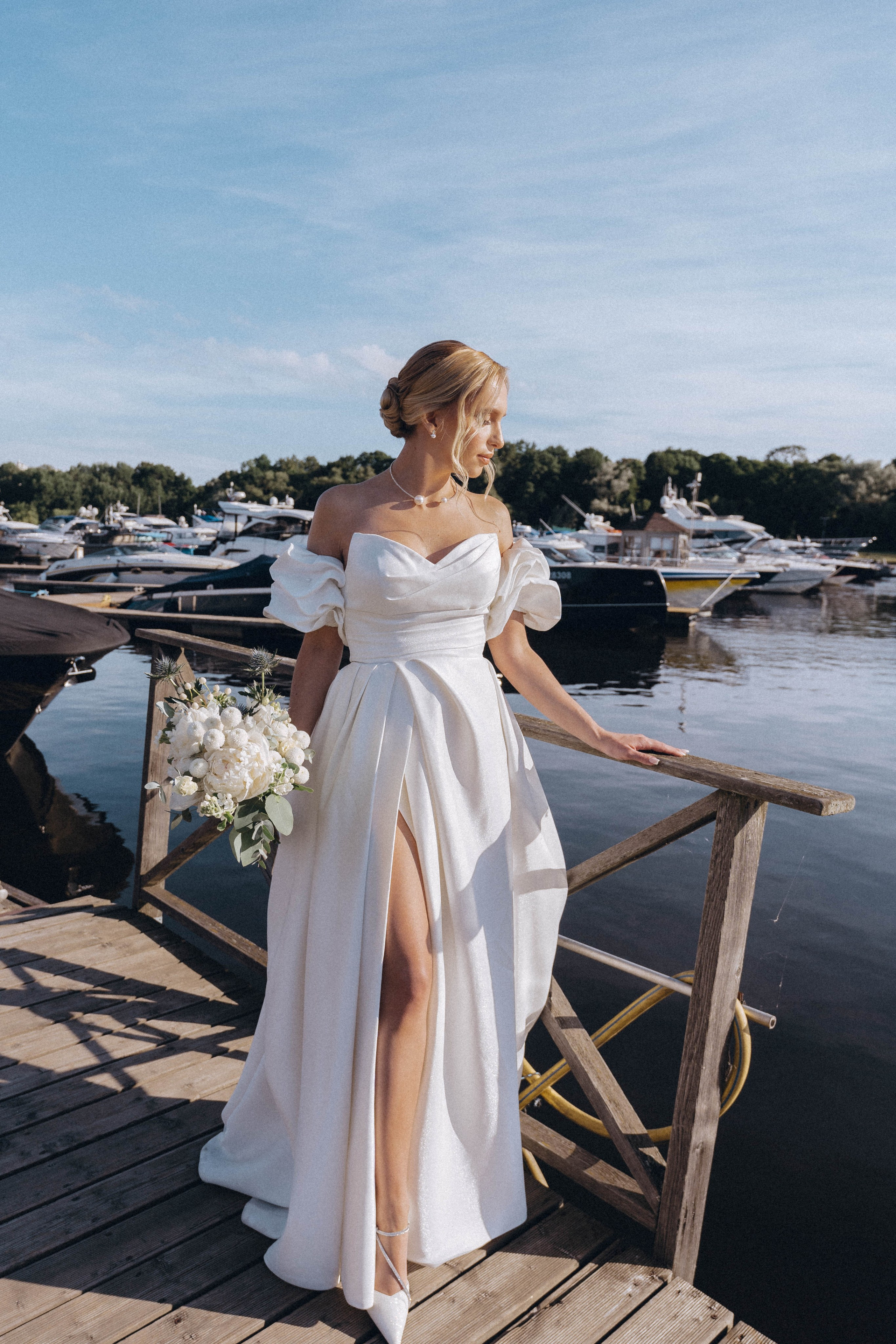 СВАДЕНБНАЯ СЬЕМКА НА КАТЕРЕ ПО КАНАЛАМ САНКТ-ПЕТЕРБУРГА И В АКВАТОРИИ НЕВЫ. Профессиональный фотограф, Санкт-Петербург — Виктория Богомолова