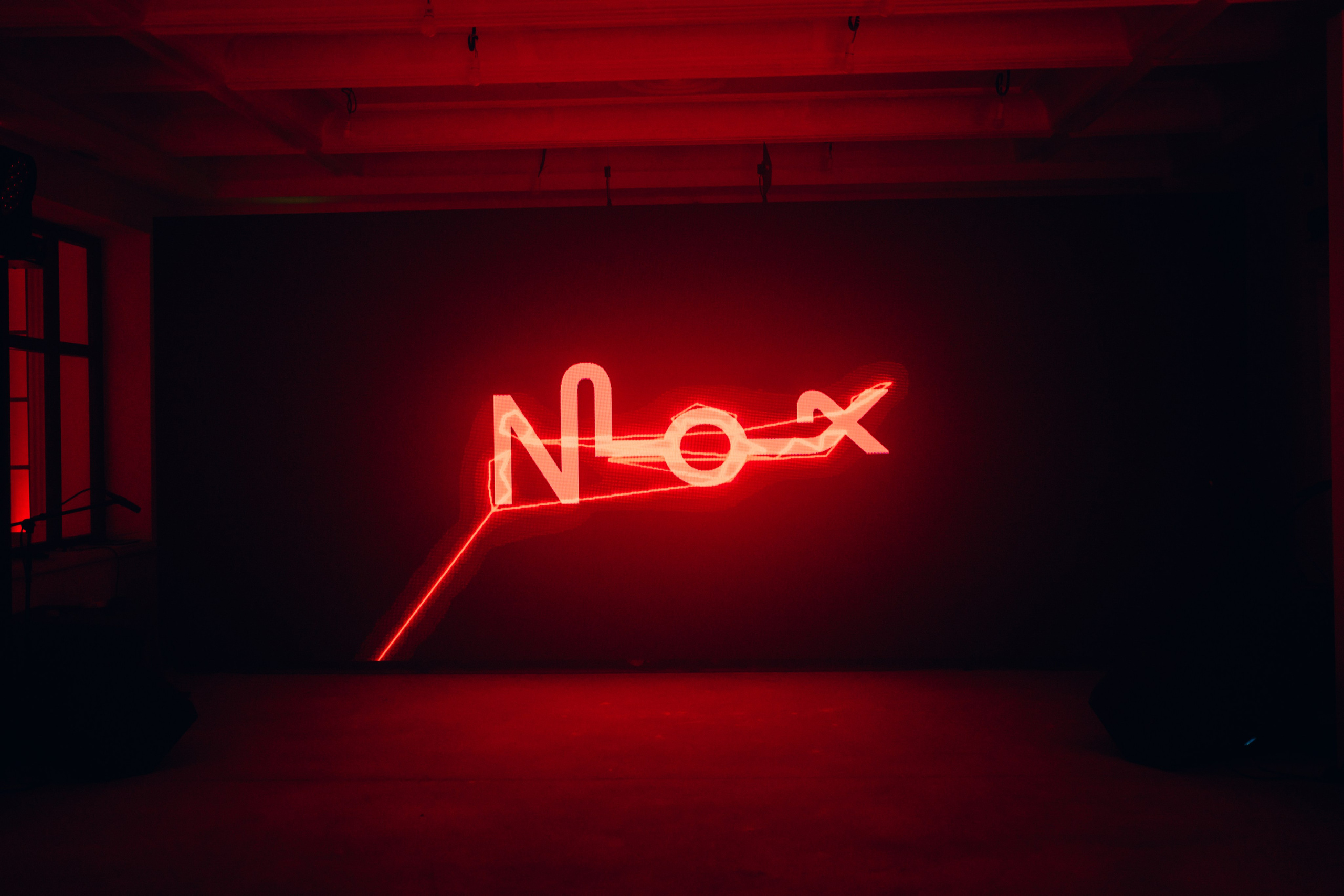 Презентация бутик-отеля «NOX». Главная