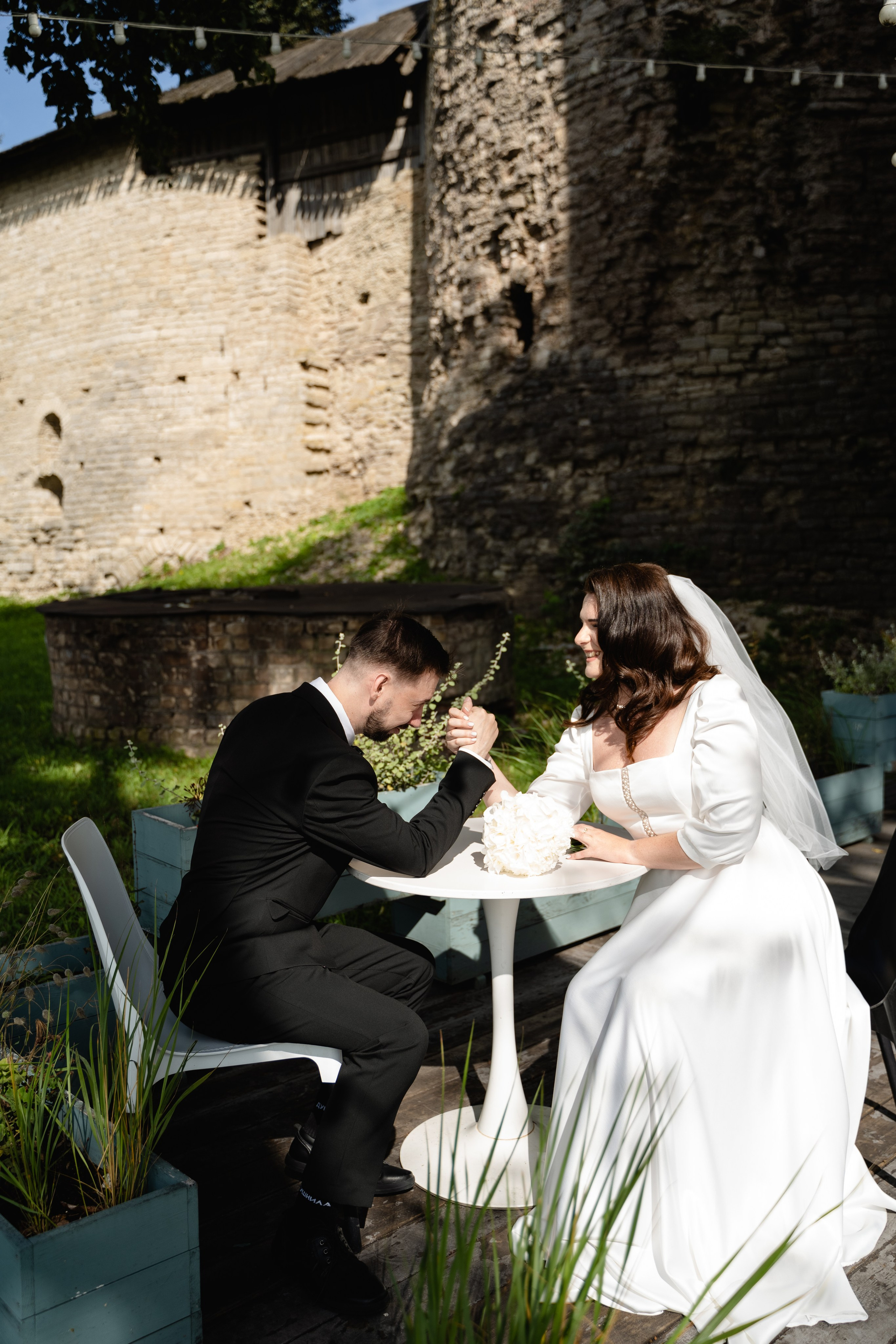 Свадебная фотосъемка в Пскове. Свадебный и семейный фотограф в Пскове и Острове Света Суворова