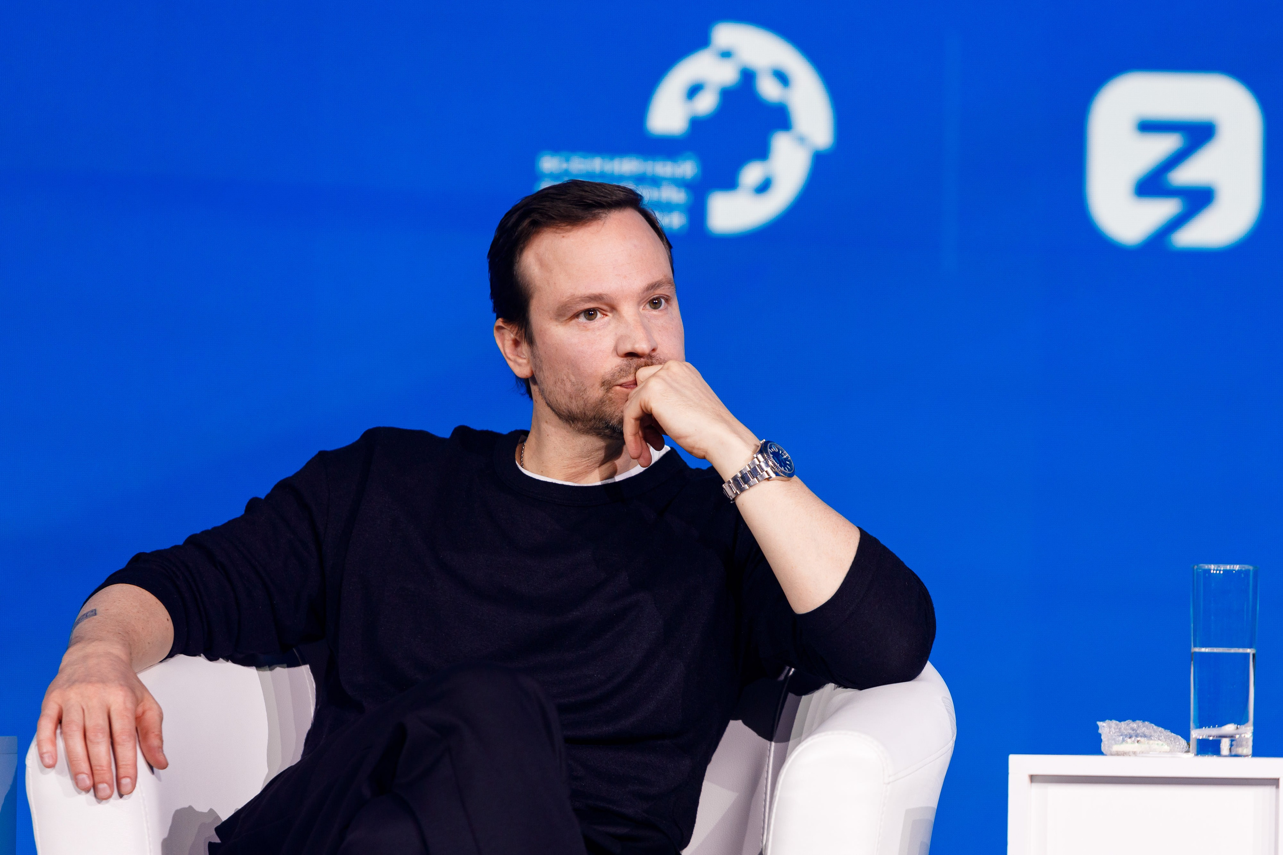 Всемирный фестиваль молодёжи 2024 в России. Репортажный фотограф в Москве, Сочи и Санкт-Петербурге