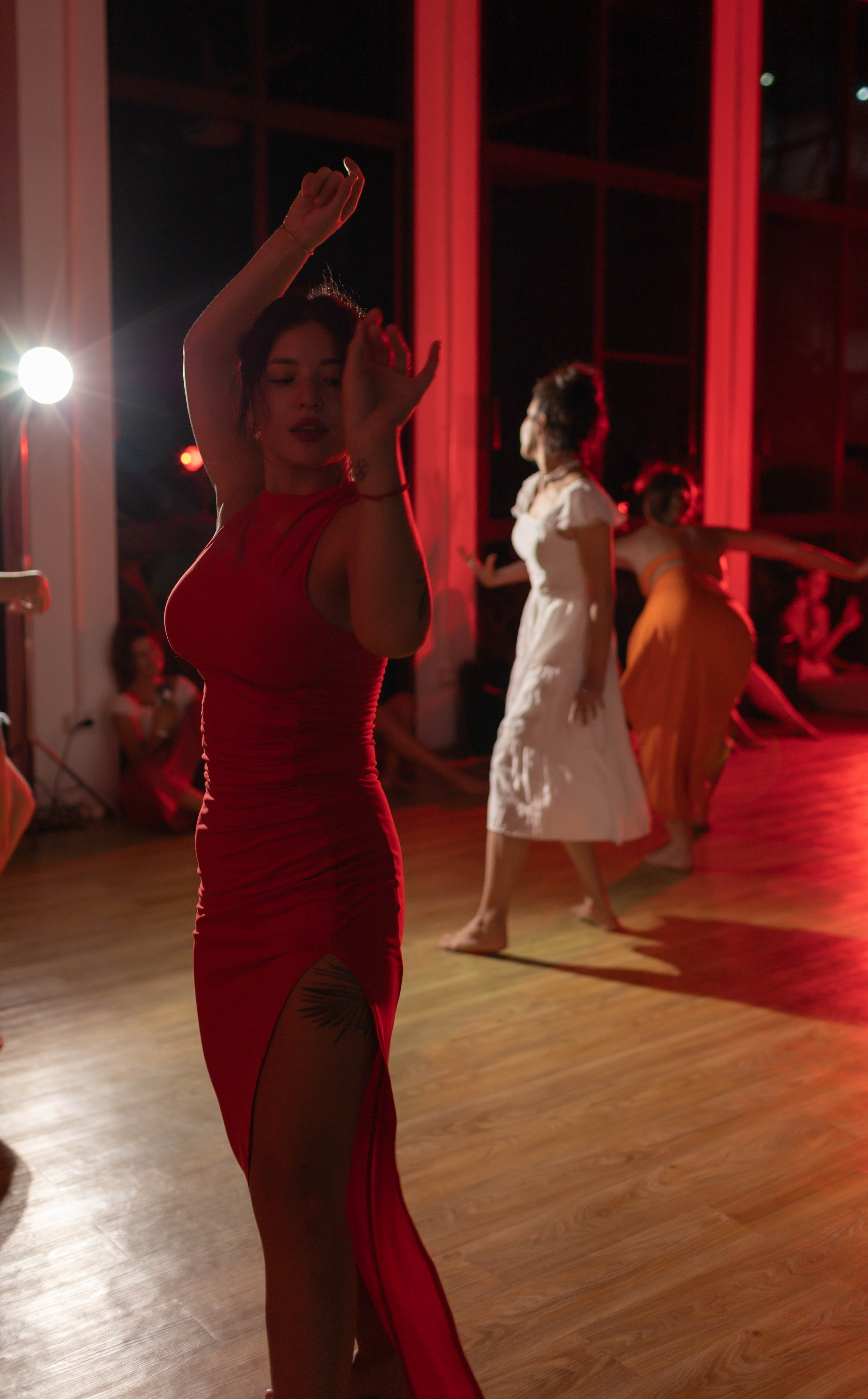 Dance party from Dasha. Lyric photographer