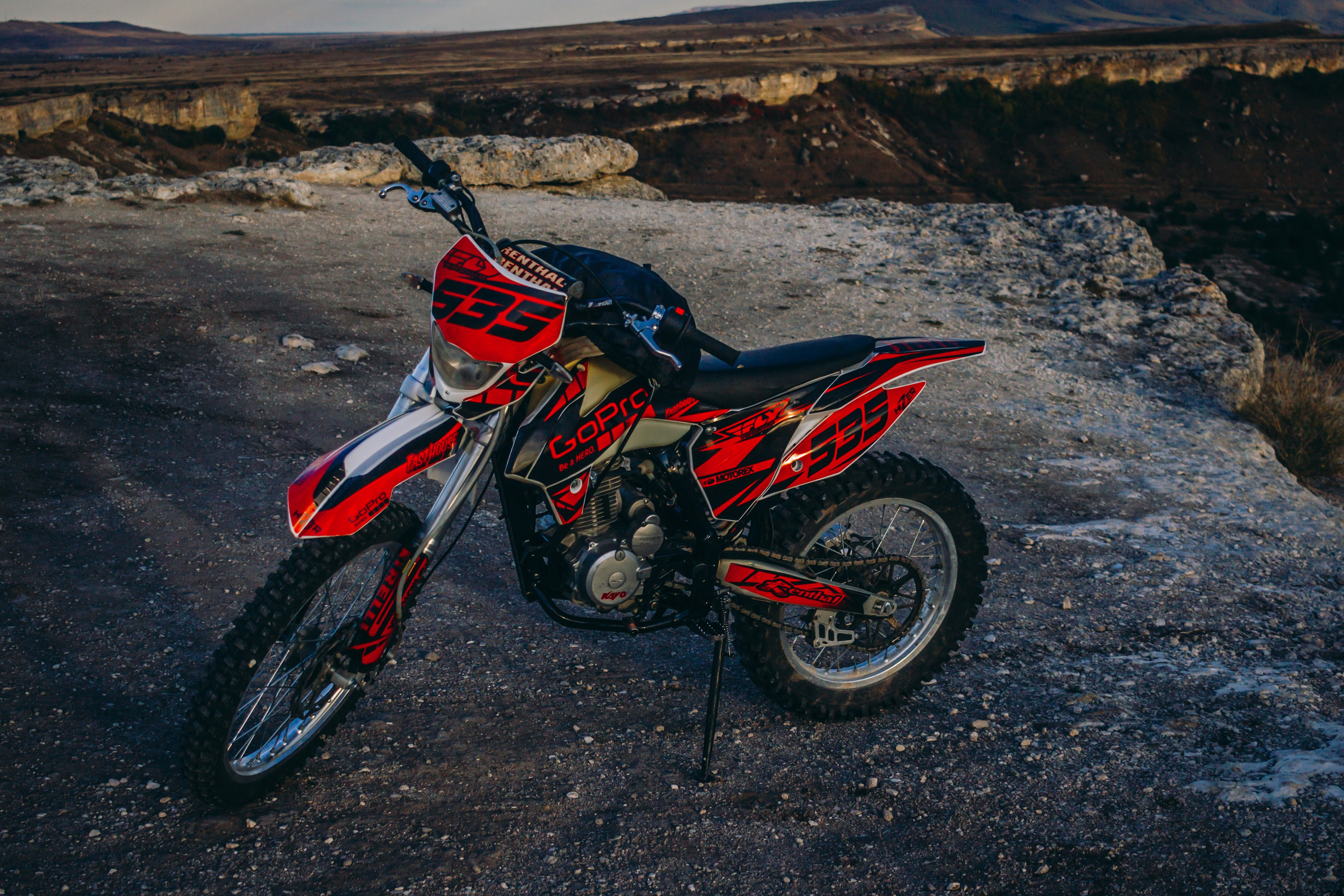 MOTOBASE. Фотограф в Крыму Григорий