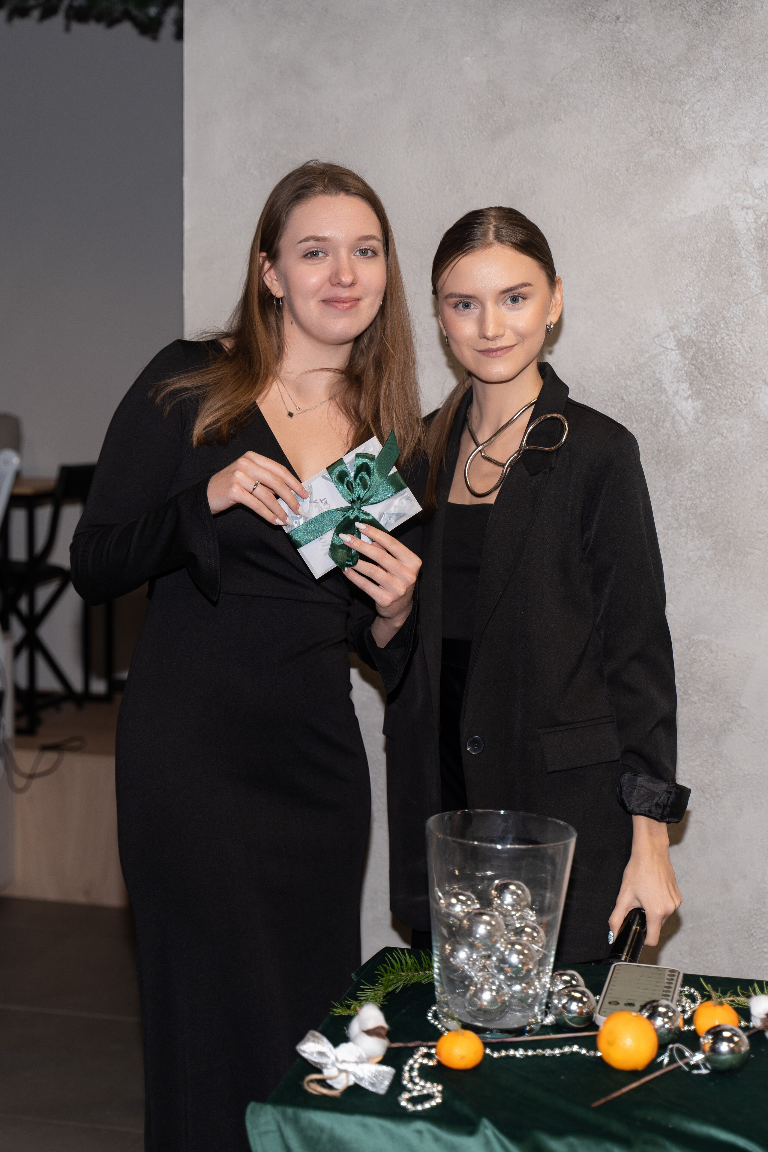 Корпоратив студии маникюра VTOPE. Margosha-ph.ru