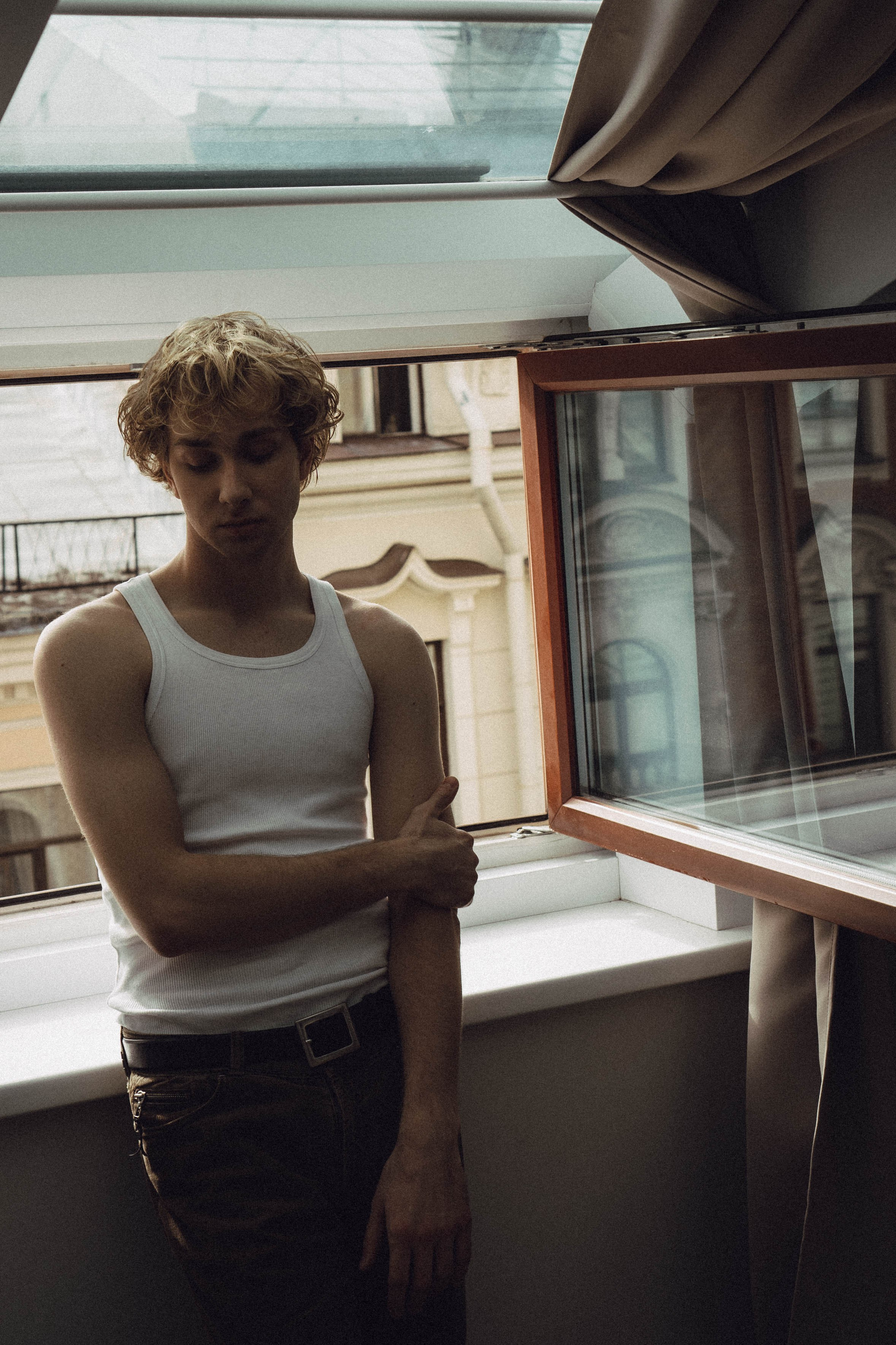 СВАДЕБНАЯ СЬЕМКА В ОТЕЛЕ. СБОРЫ ЖЕНИХА И НЕВЕСТЫ И ТАКЖЕ ТОР И ПОДГОТОВКА К ПРОГУЛКЕ. Профессиональный фотограф, Санкт-Петербург — Виктория Богомолова