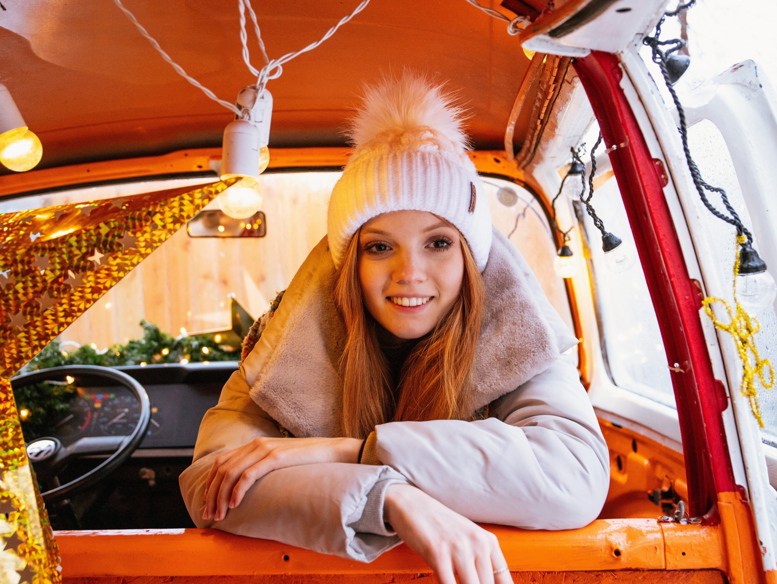 Новогодняя съемка с локацией «автобус». Свадебный и семейный фотограф в Москве Мила Широких