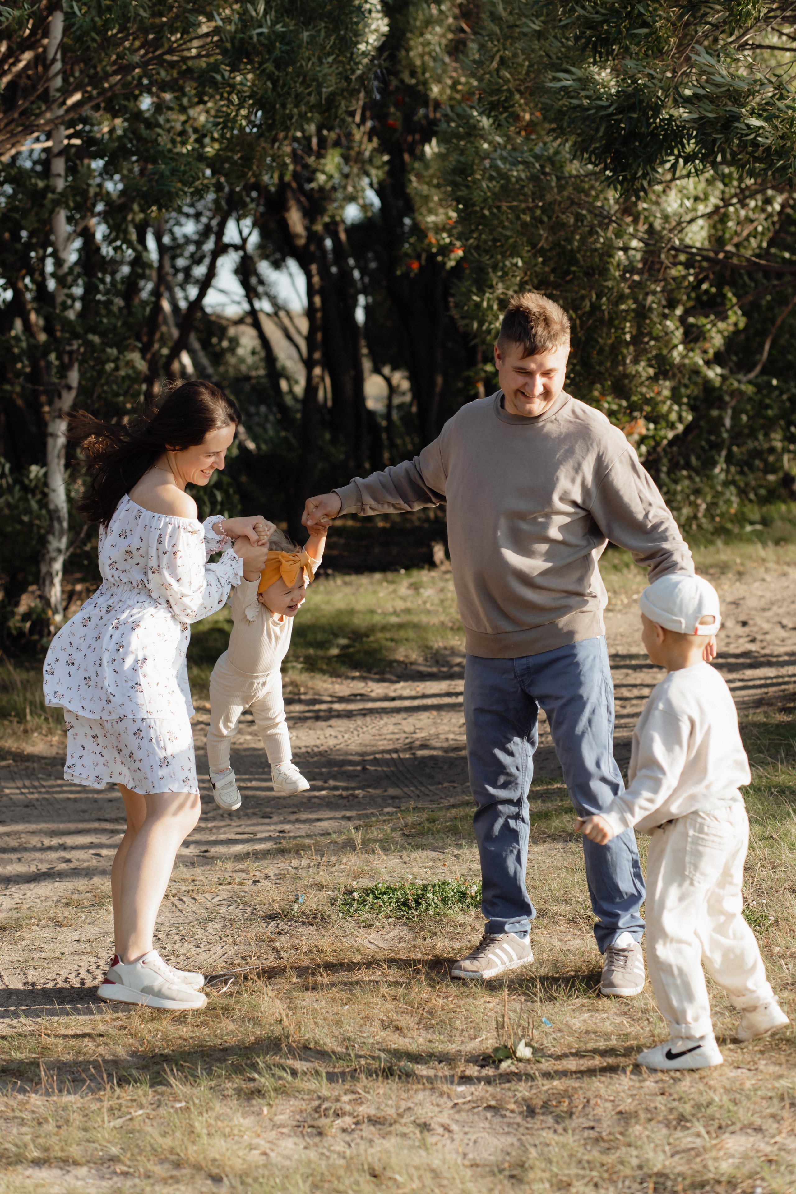 На берегу. Семейный и свадебный фотограф в Челябинске Мария Леонтьева