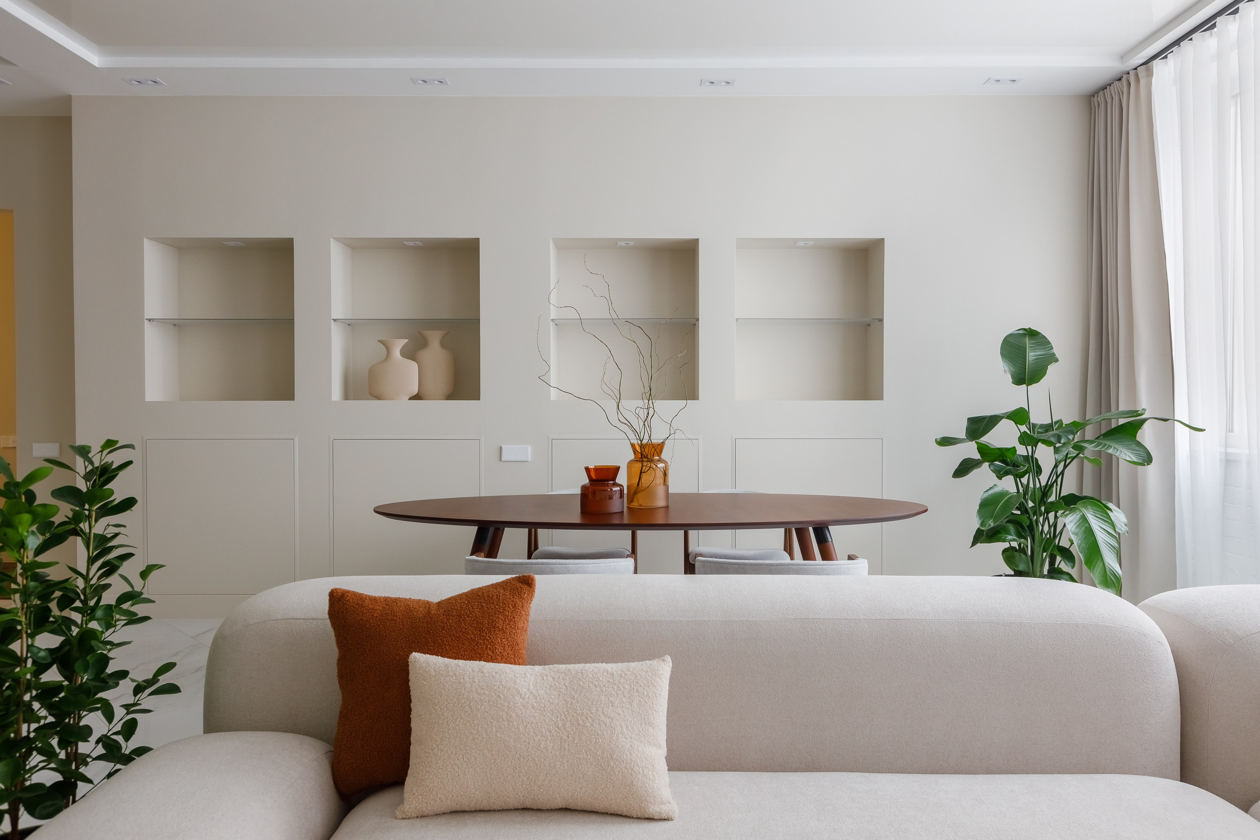 Бежевая квартира в Аэробусе. Интерьерный фотограф в Москве Роман Потапов