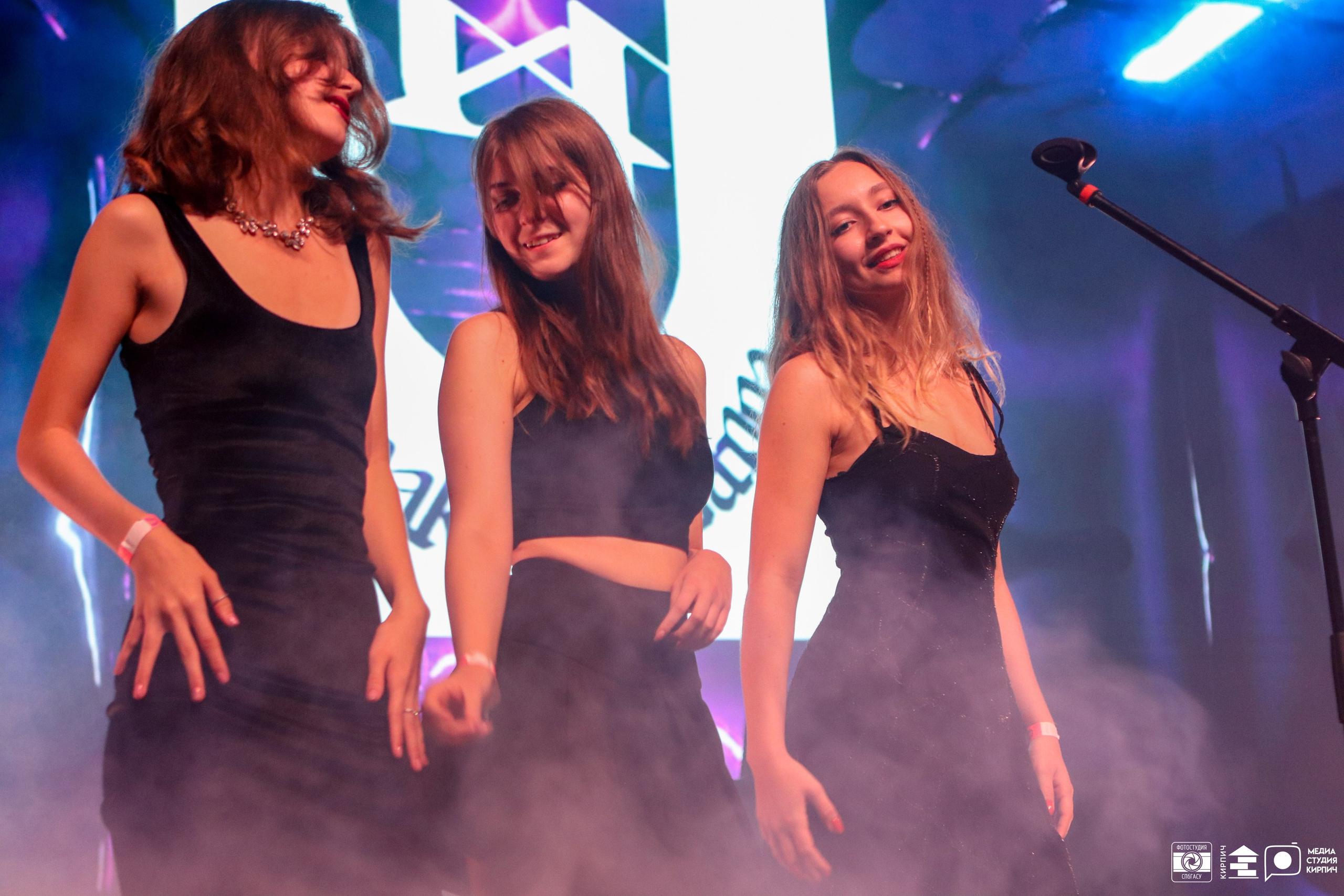 Фотограф в ночной клуб PHOKYSVTEBE