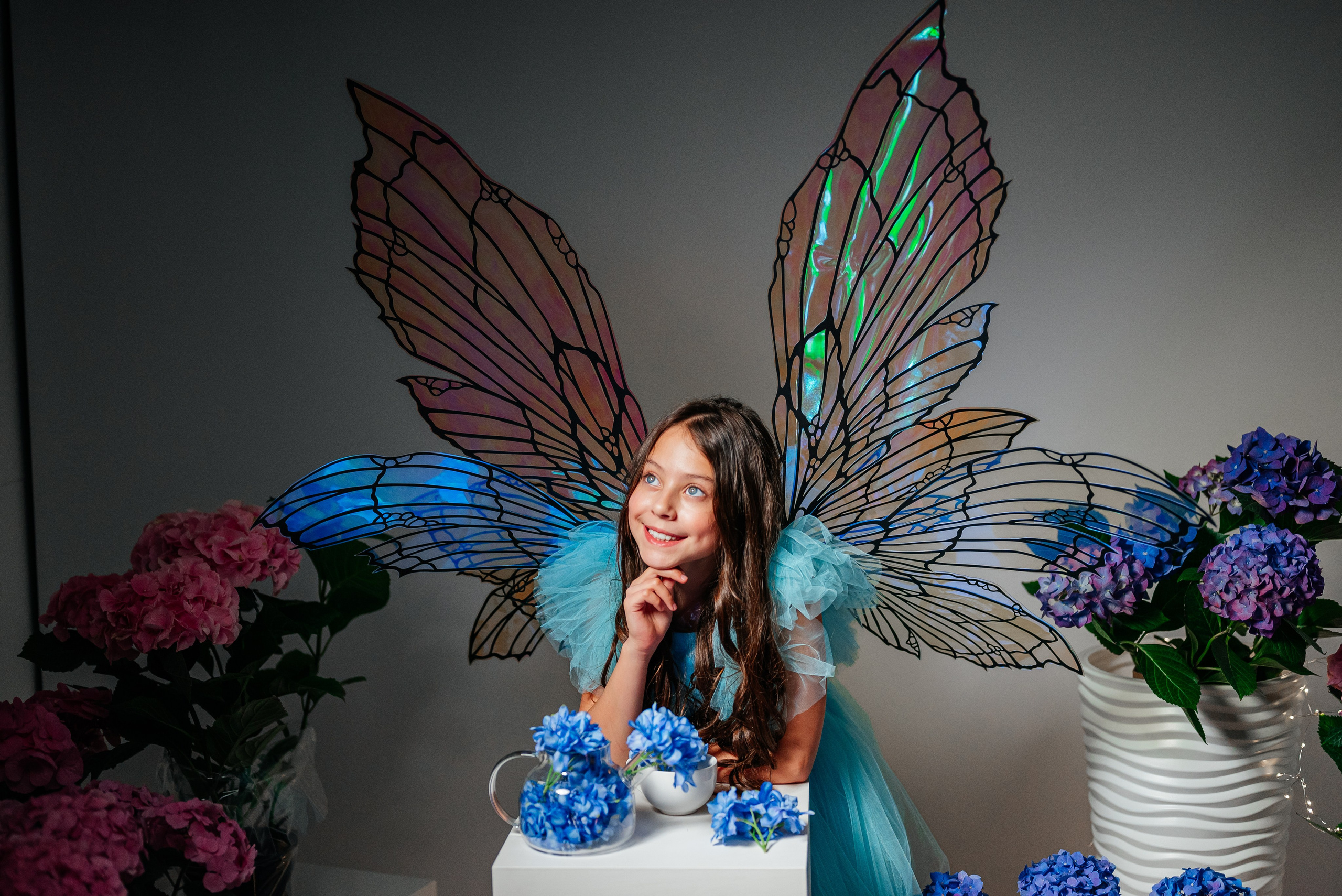 Вероника и гортензии. Семейный фотограф в Краснодаре