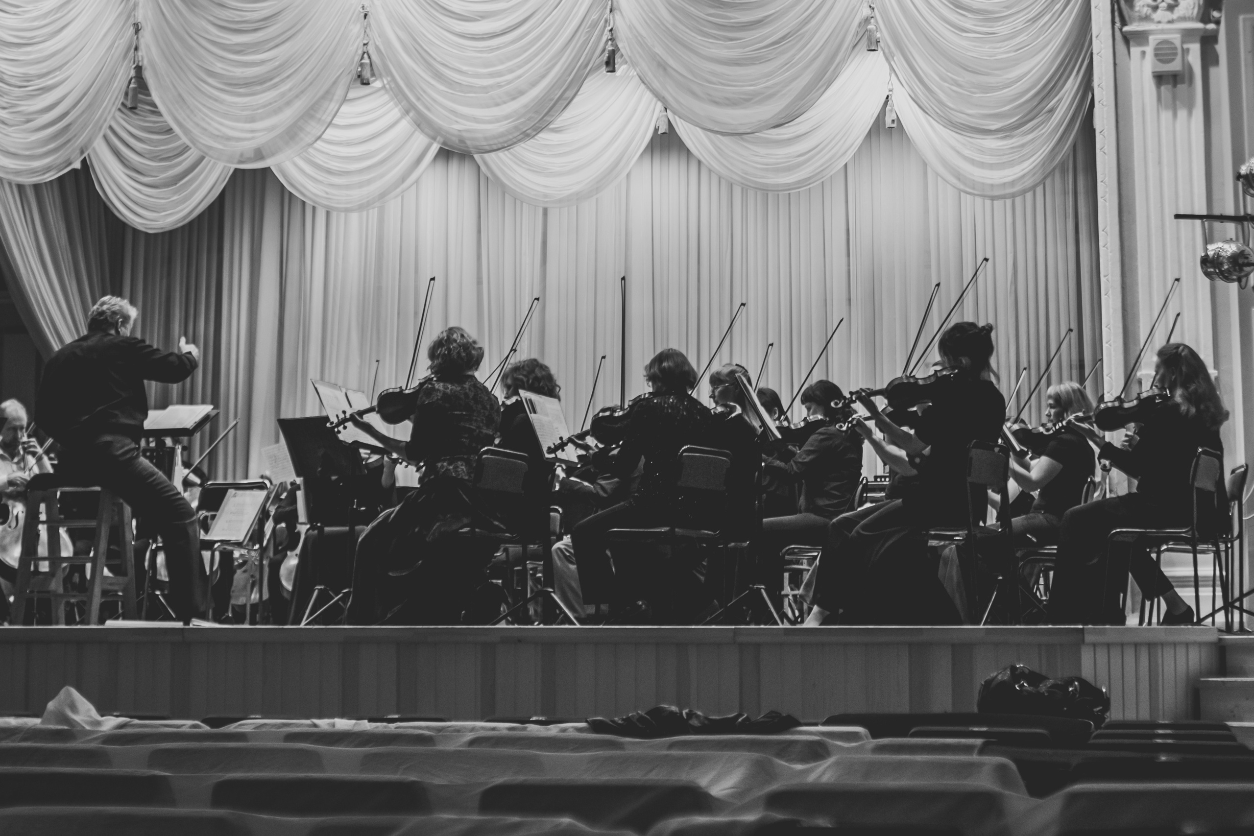 Филармония. Антон Климов, документальный фотограф, Иркутск