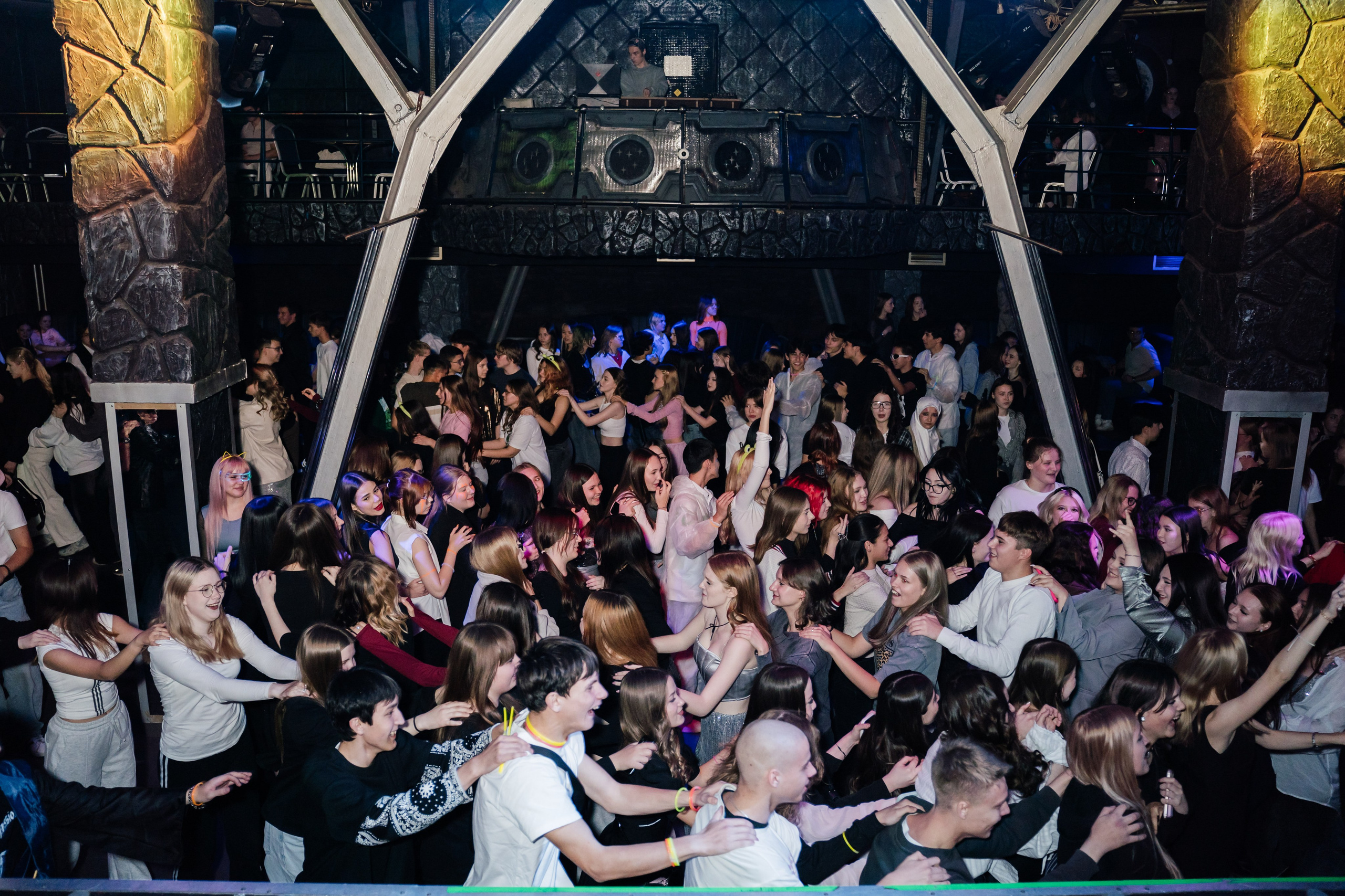 Посвящение в студенты. Видеограф и Фотограф в Челябинске Ксения и Владимир Рюмины