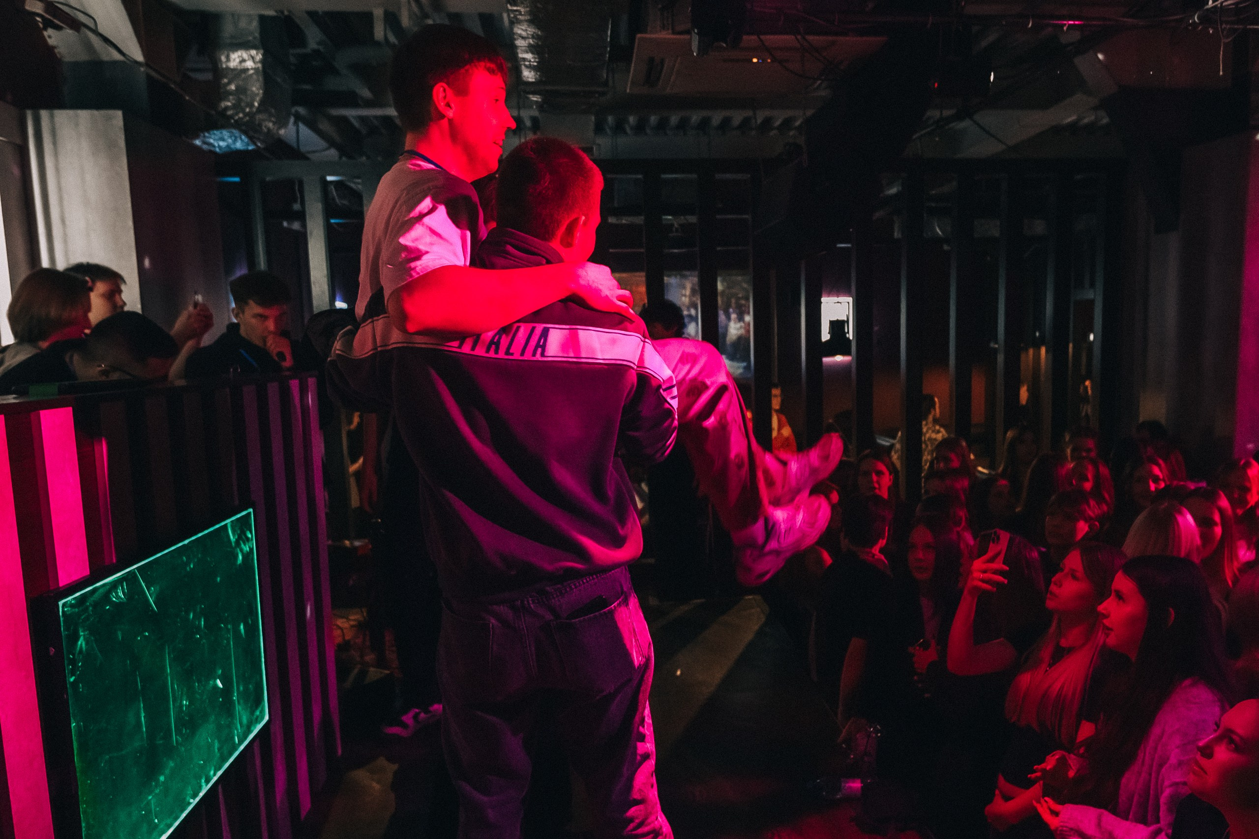 8 MARCH WOMENS DAY PARTY. Фотограф в Кемерово Владислав Шульц