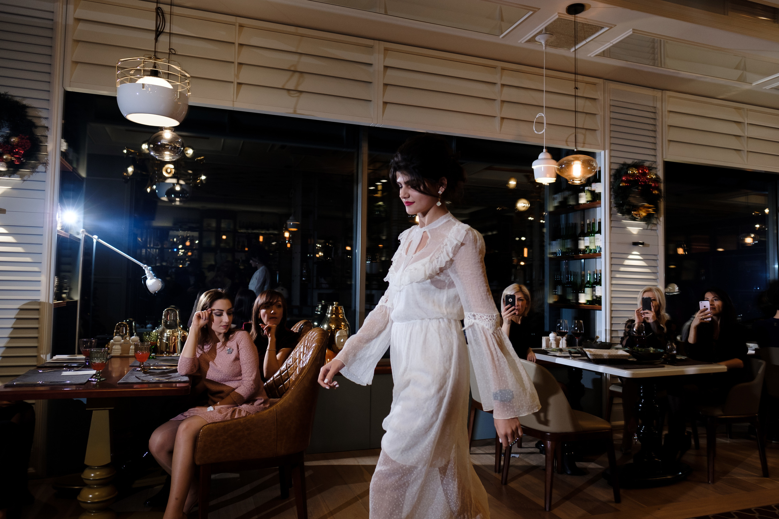 Показ одежды Наны Миносян. Семейный фотограф в Анапе Валерий Скурыдин