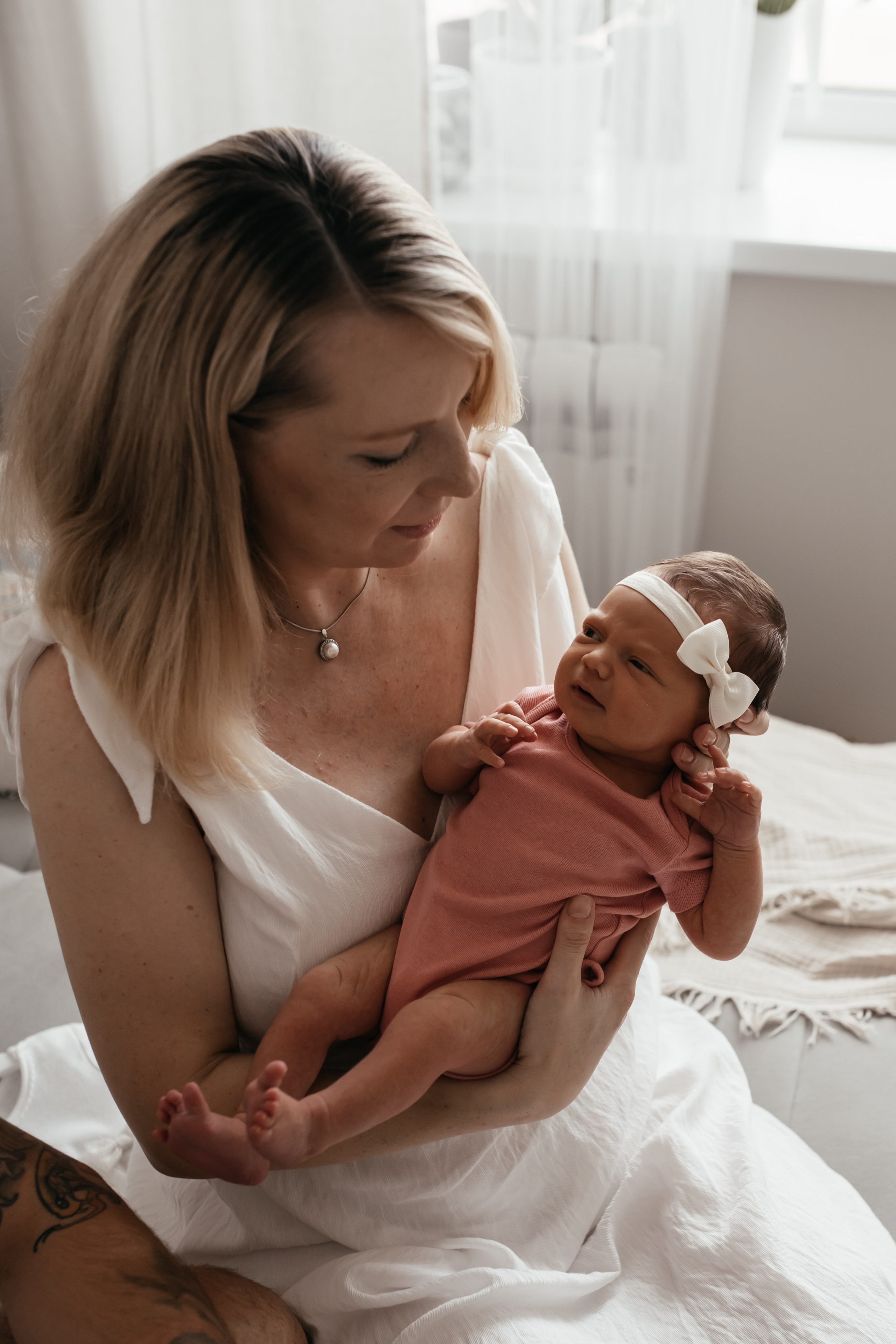 Первые дни Аси дома. Семейный фотограф в Томске Зарина Азизбаева