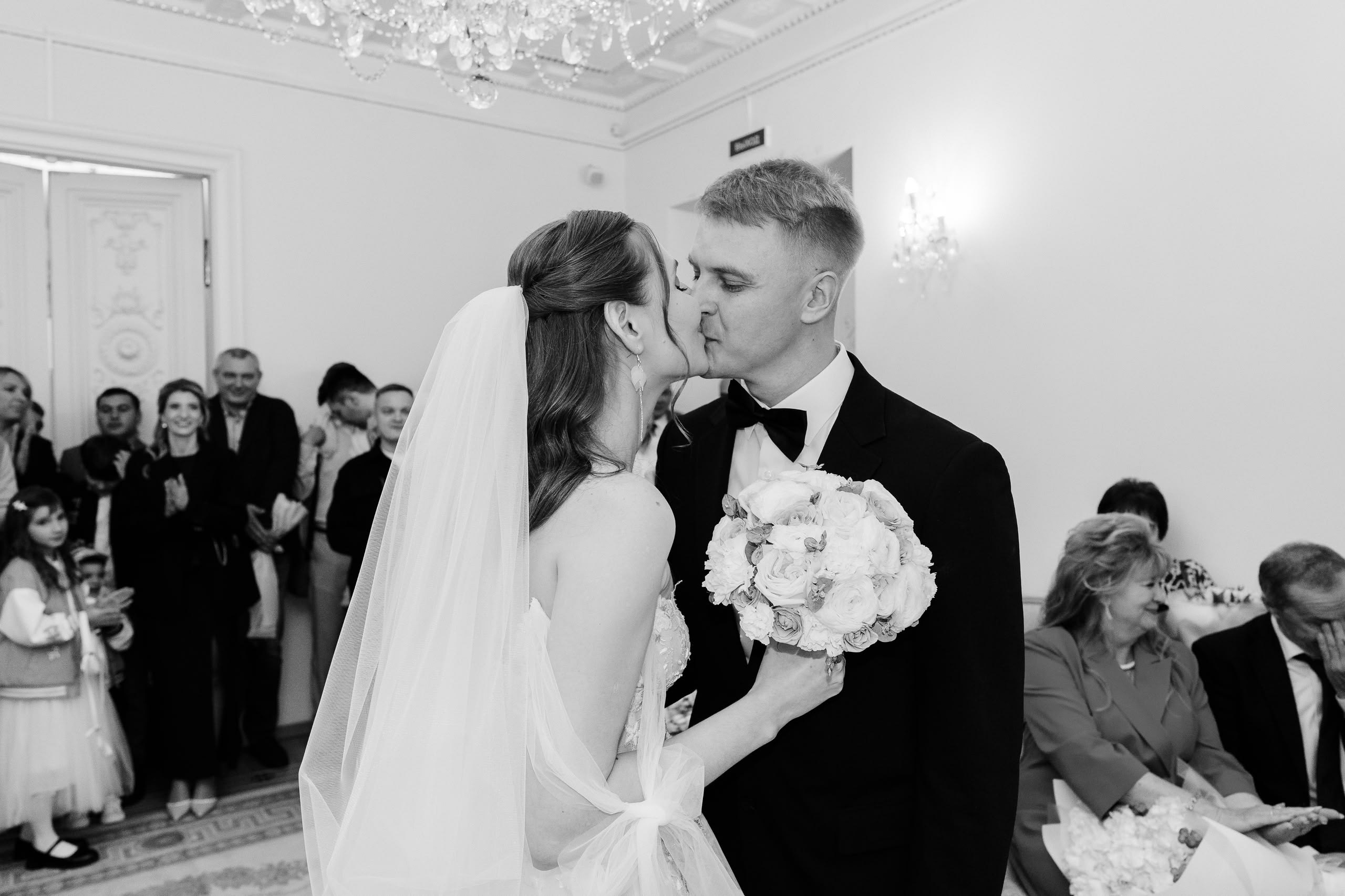 Василий и Марина — свадебный день в Петербурге. Свадебный фотограф Дмитрий Родионов — Санкт-Петербург и Ленинградская область