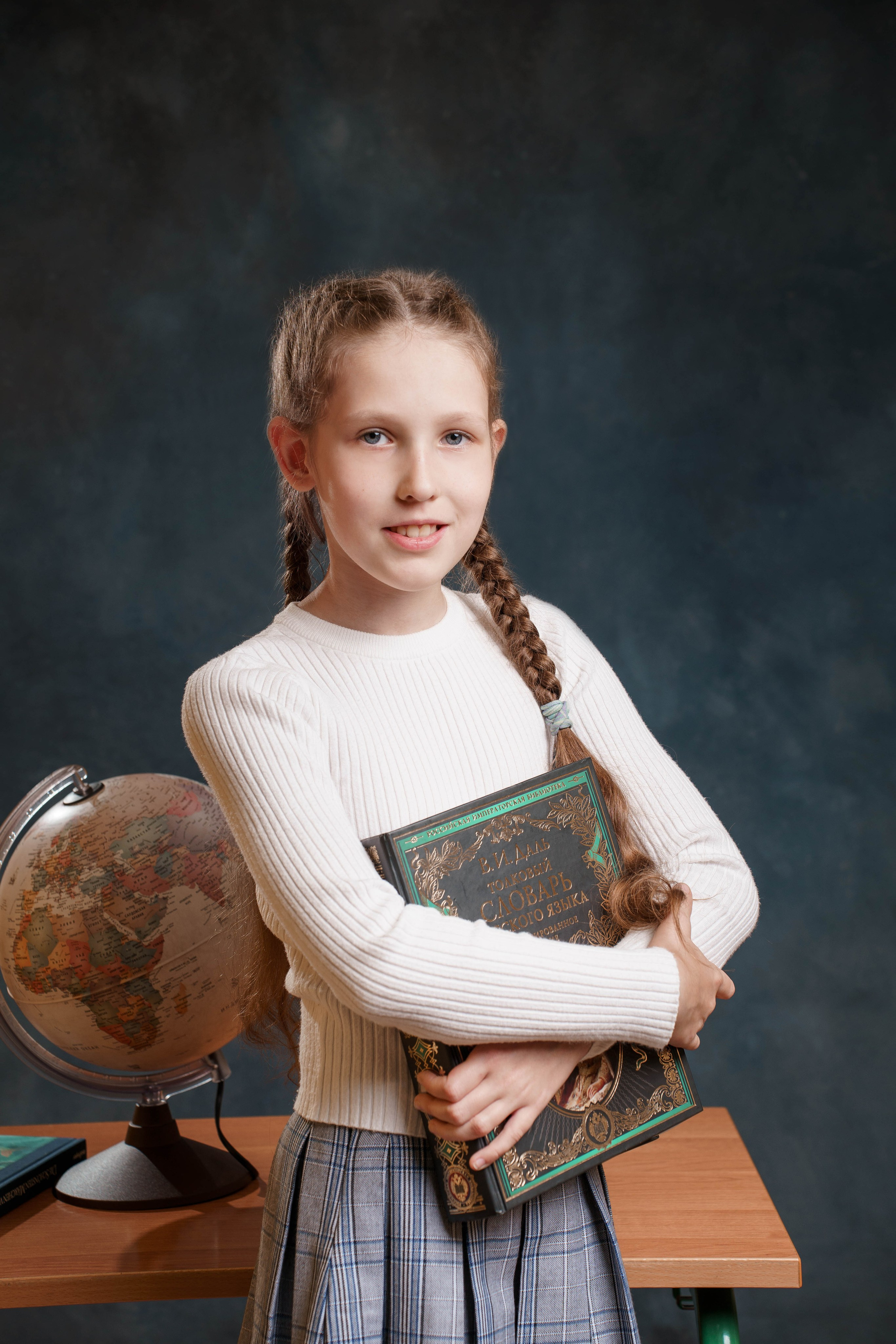 4 класс 43 школа. Ирина Коновалова школьный фотограф. Выпускные альбомы Ярославль