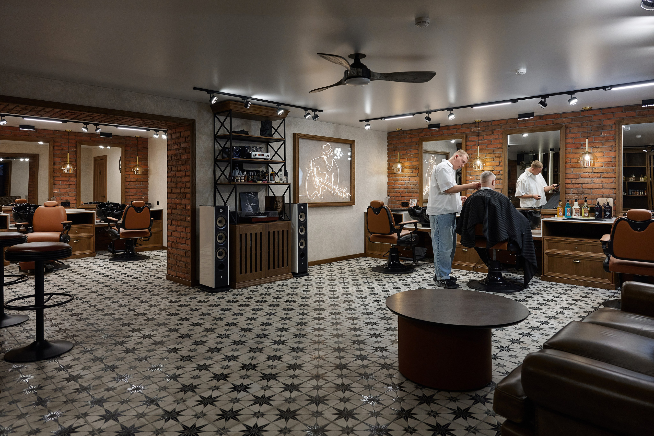 Центр — мужская парикмахерская. Фотограф Опыт Качество Скорость Горный Алтай Барнаул