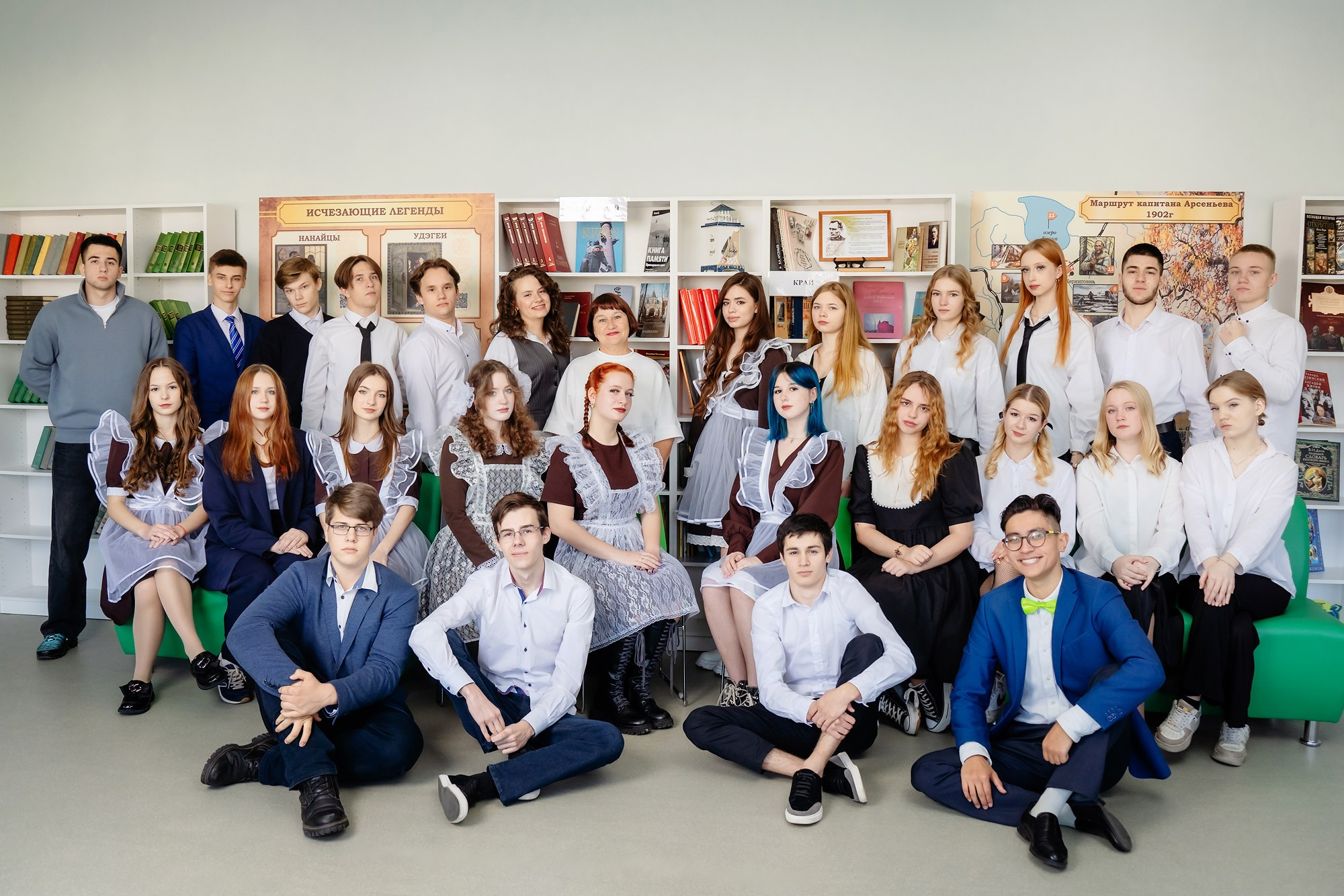 Общее фото / Виньетка Школа. Детский и Школьный фотограф во Владивостоке. Выпускные альбомы