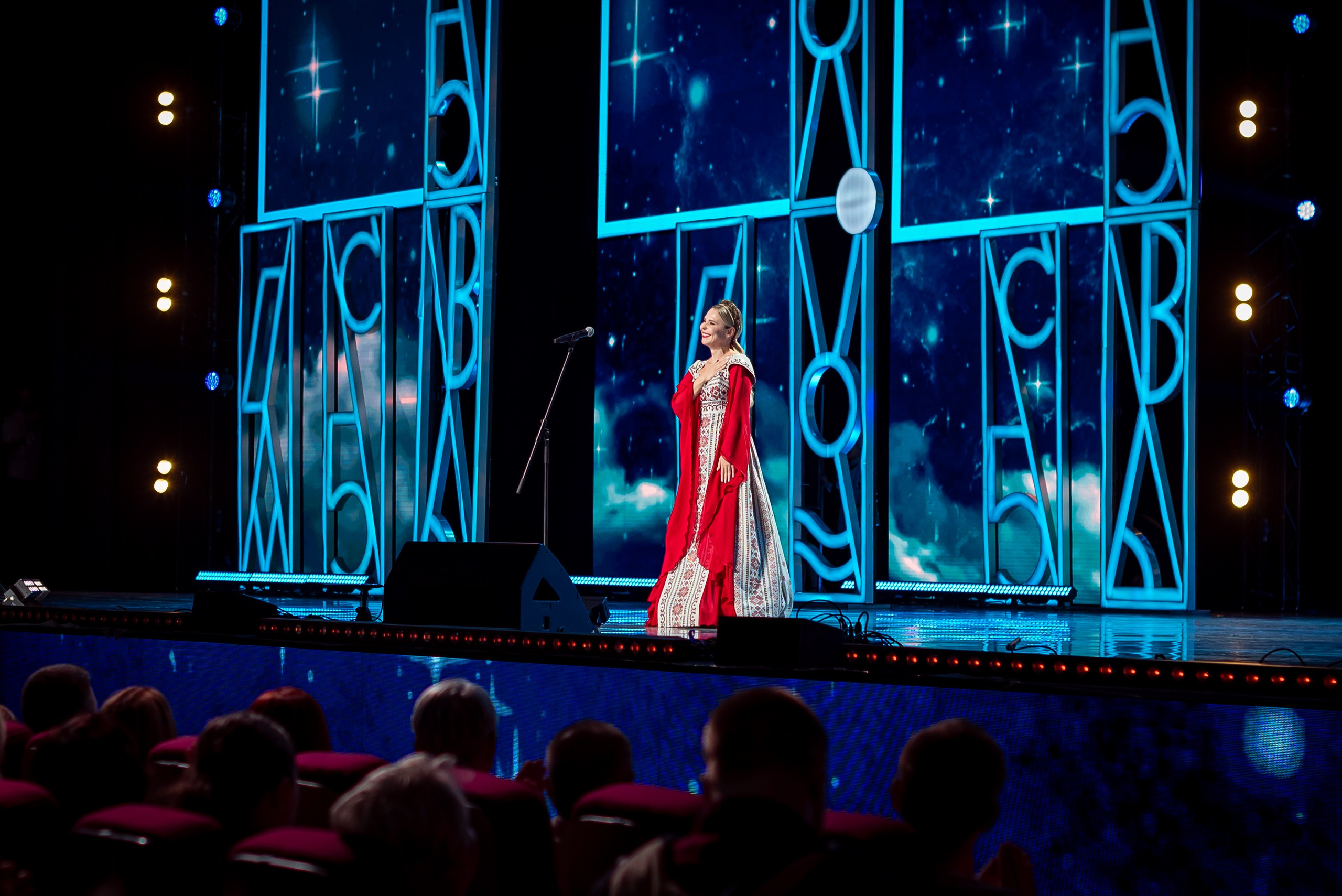 День знаний. КЗ Москва. Фотограф Карина Шарова Москва