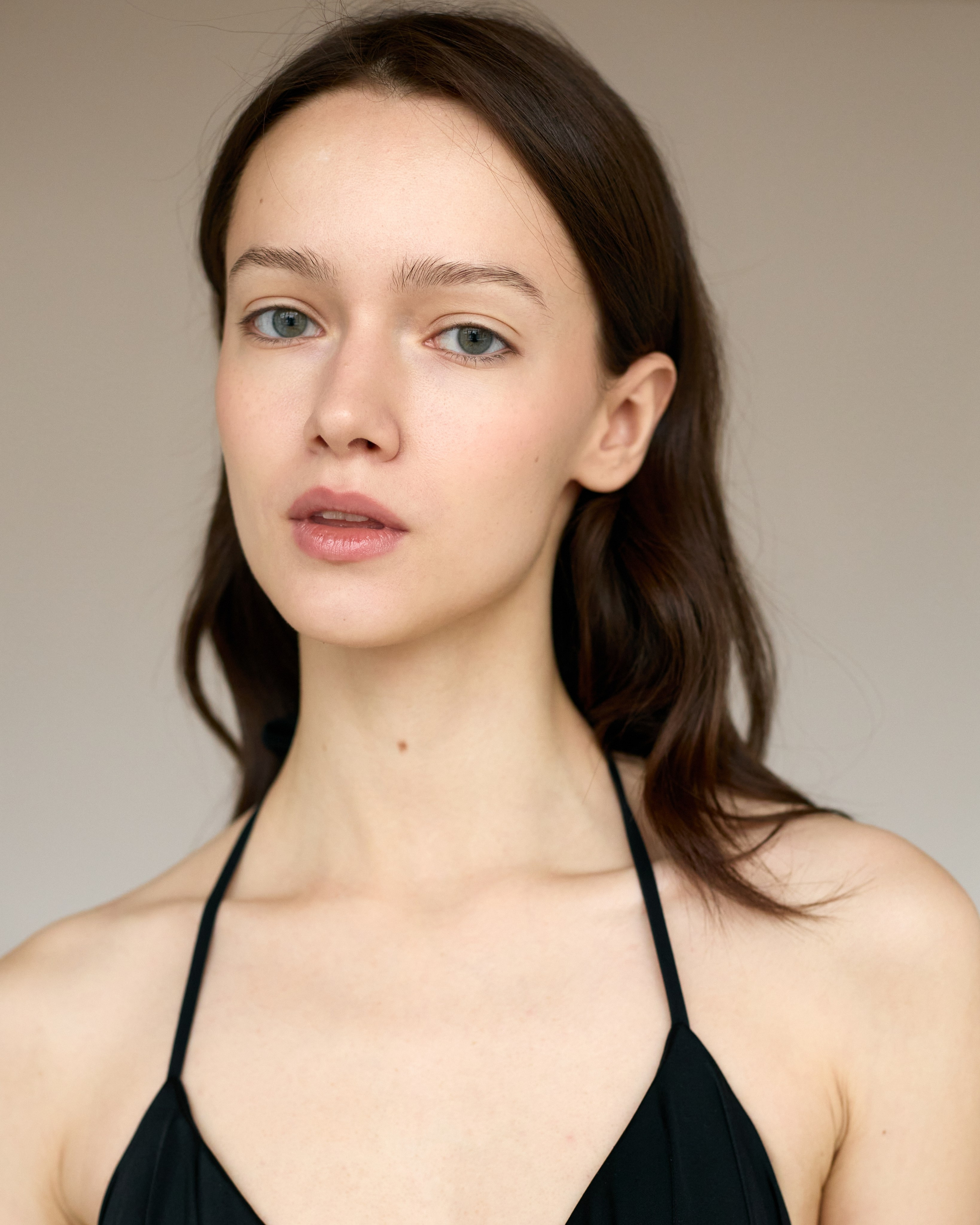 Snapshots (polaroids) — pret-a-porter Model Agency. Юрина Полина, фотограф из Екатеринбурга