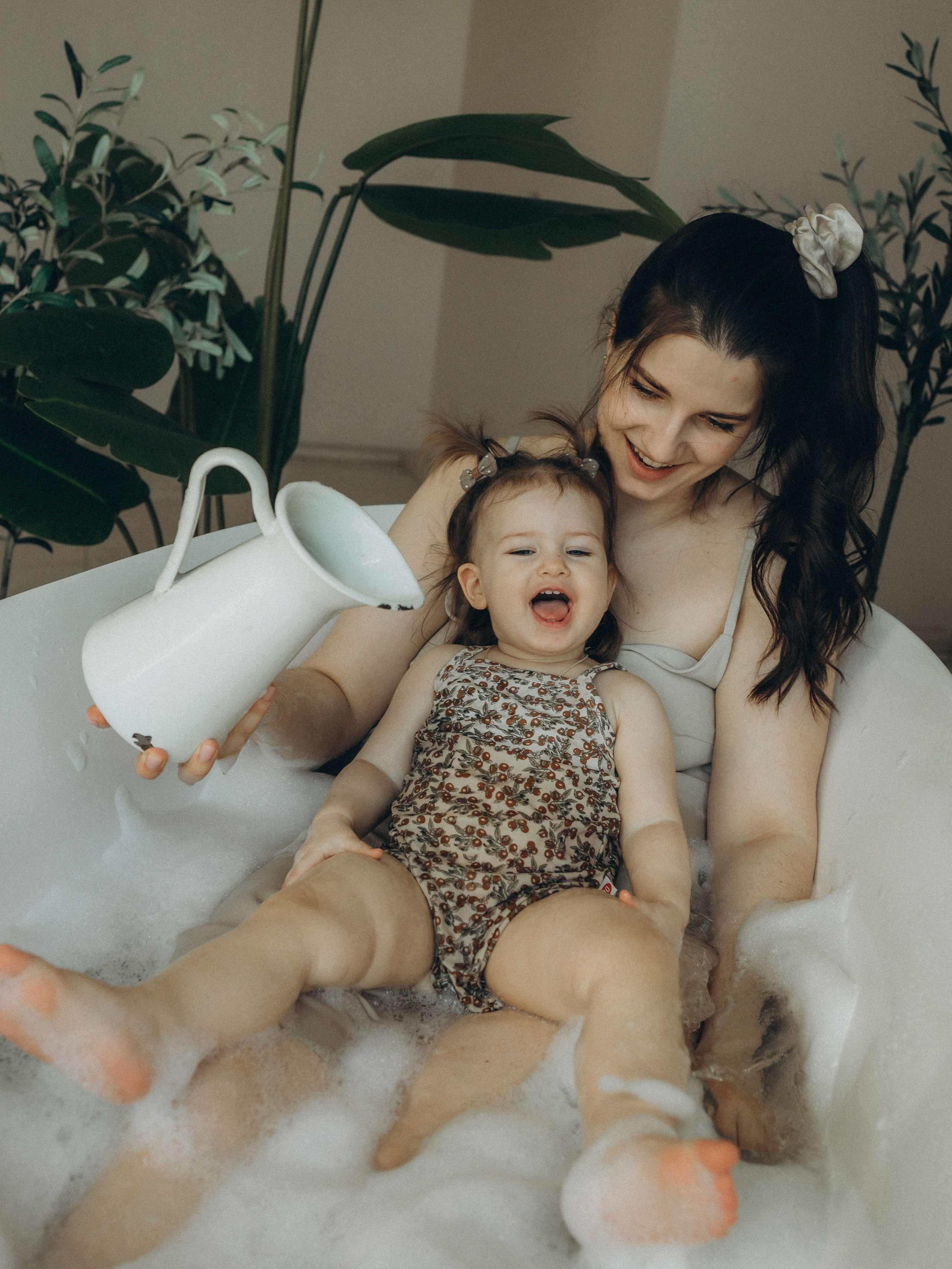 Пенная история. Мама и дочь. Фотограф Дарья Соколовская