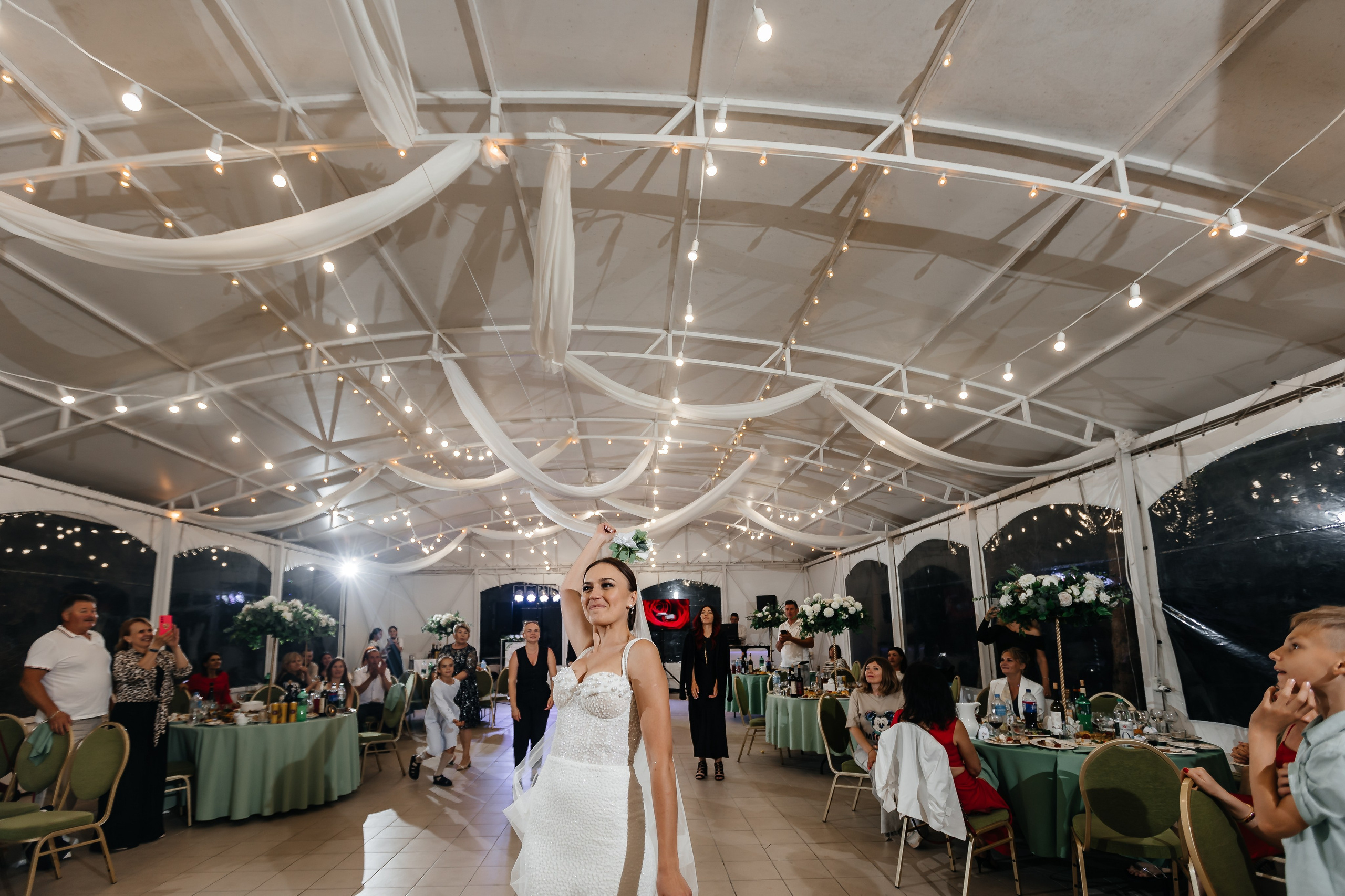 Анонс свадьбы Юлии и Сергея. Свадебный фотограф в Крыму и Севастополе Ольга Баскакова