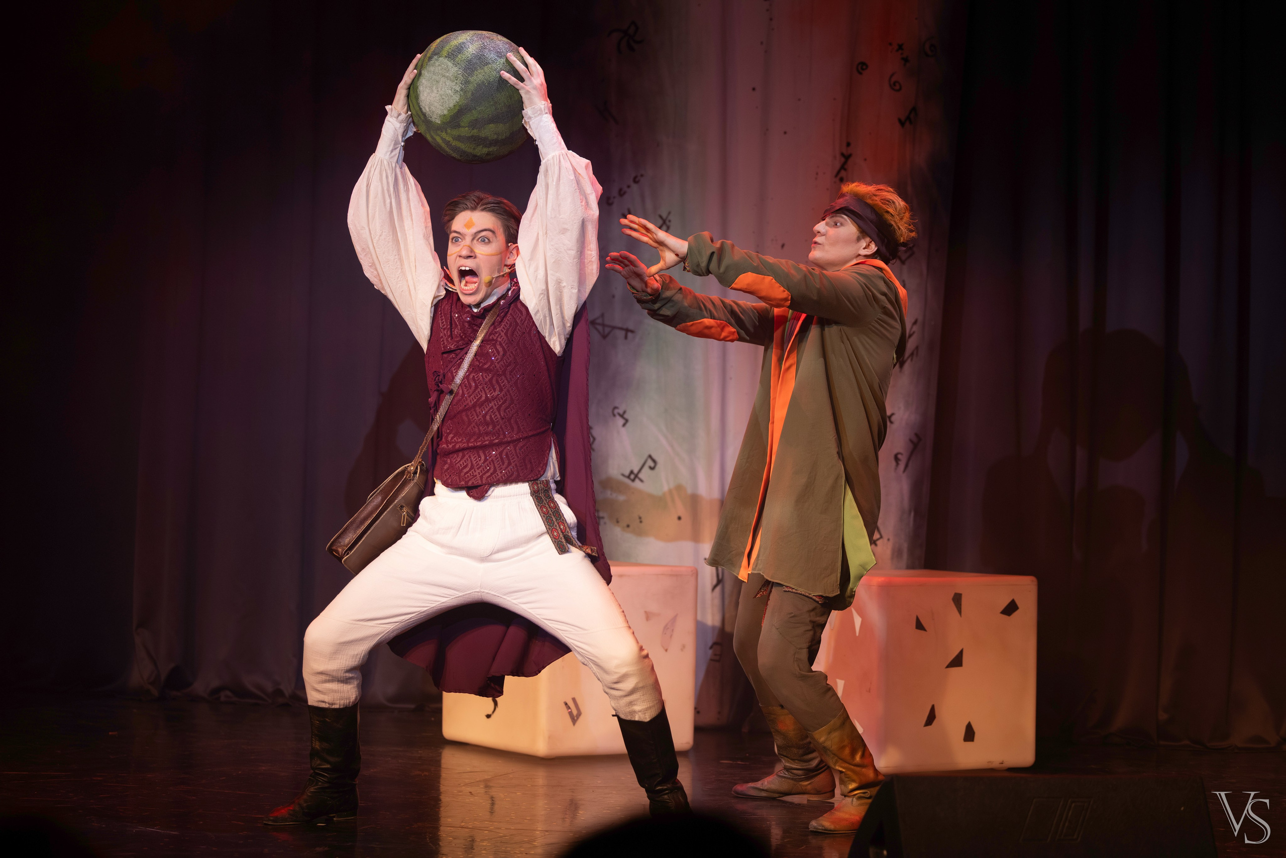 Книга стихий 25.01. Фотограф Виктор Степанов