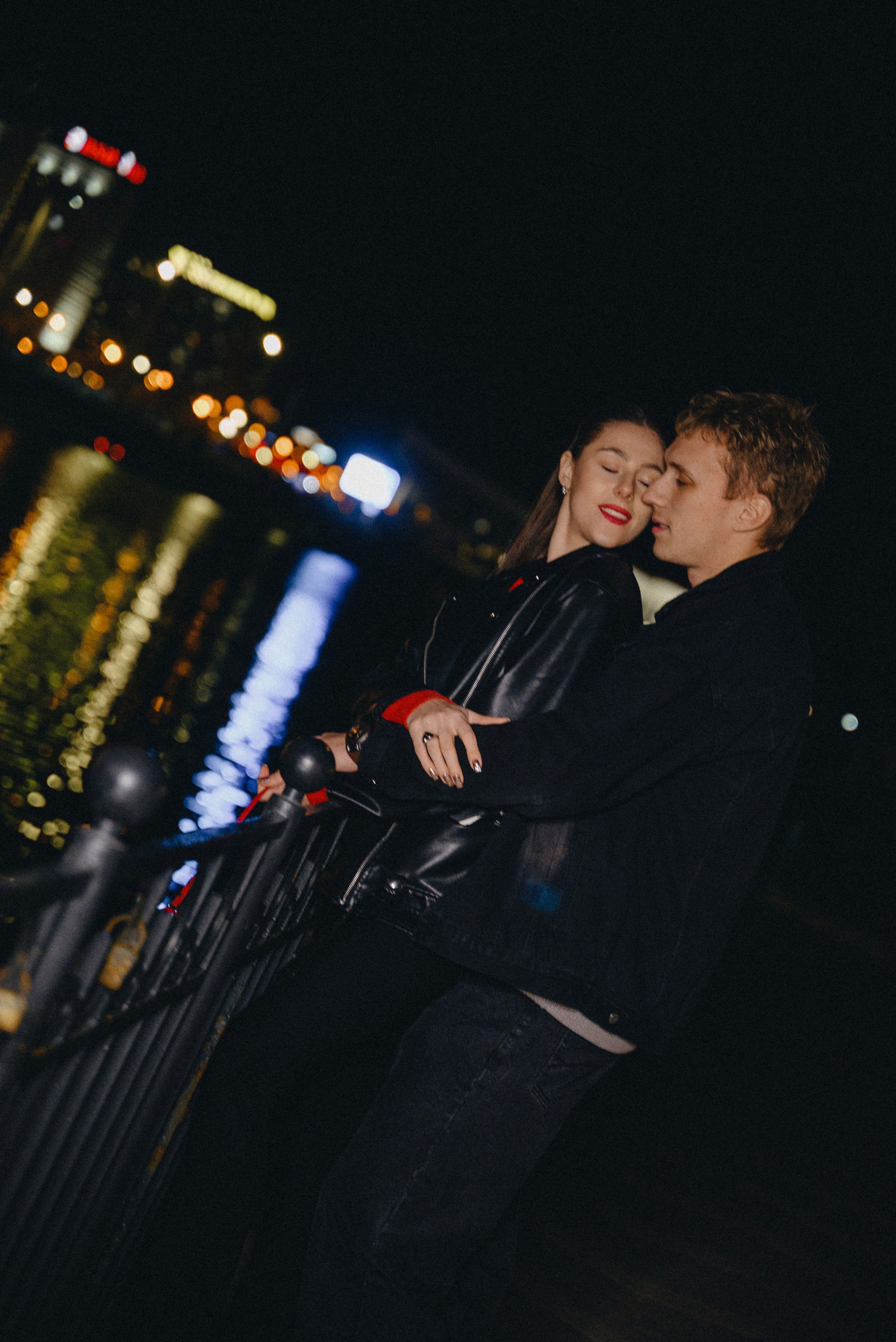 Любовь в ночном городе. Свадебный и портретный фотограф в Минске Наташа Каракулова