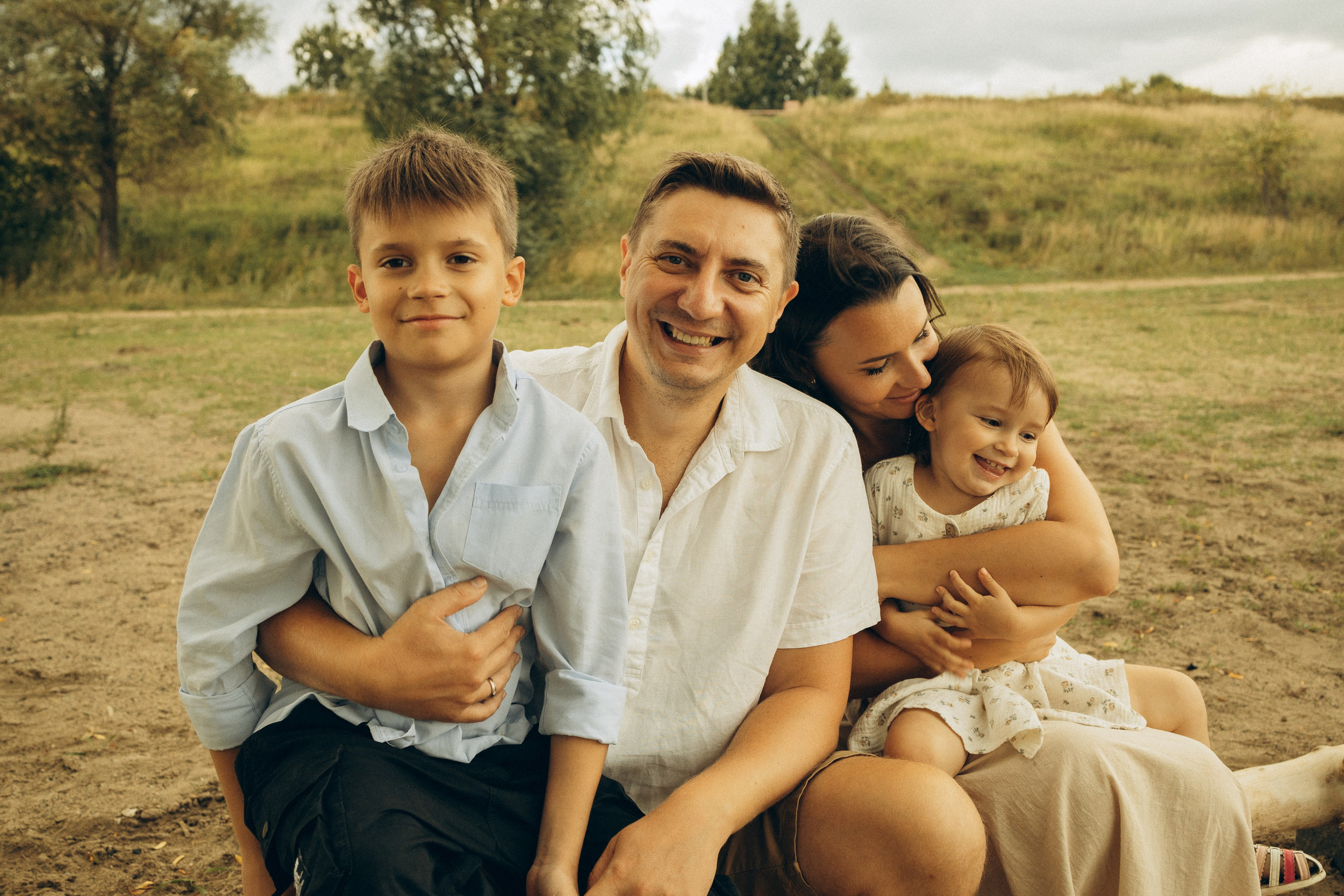 На природе. Семейный фотограф Новосибирск Фотограф на выписку Новосибирск