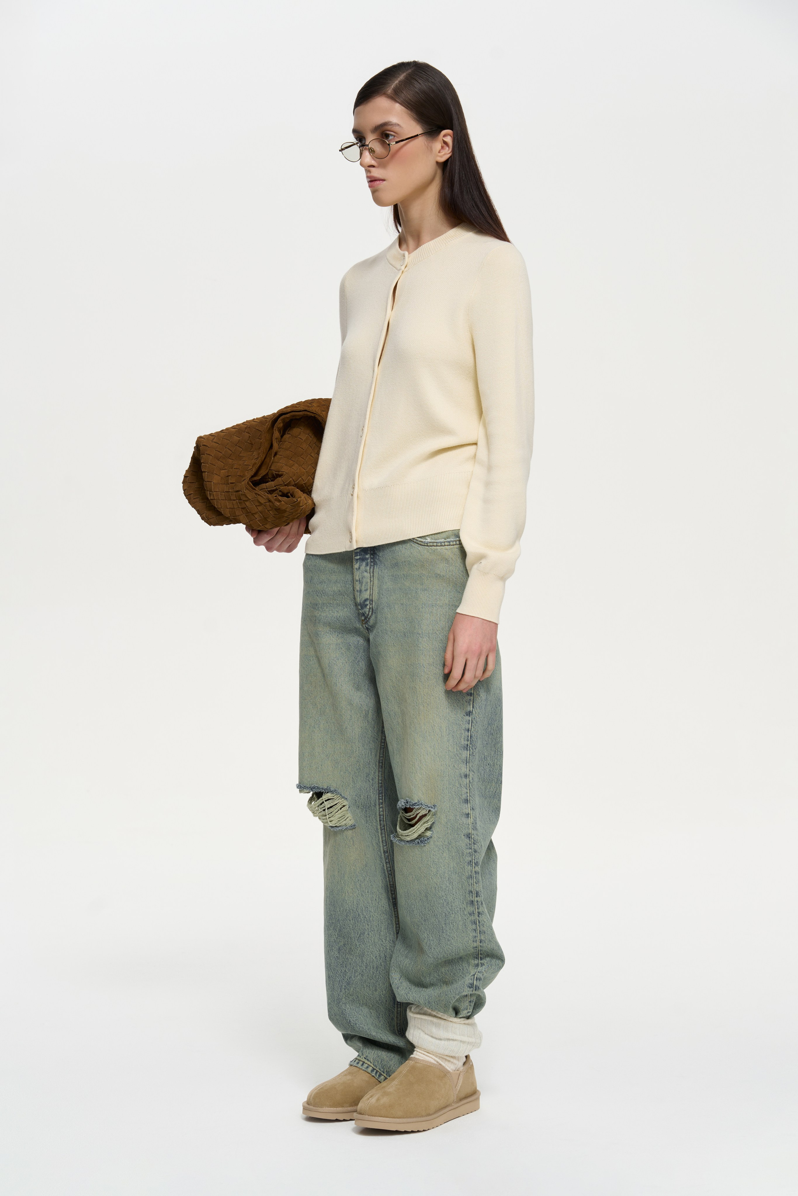 Catalogue the amian. Nadezhda Diskant is a Moscow and Saint Petersburg based photographer