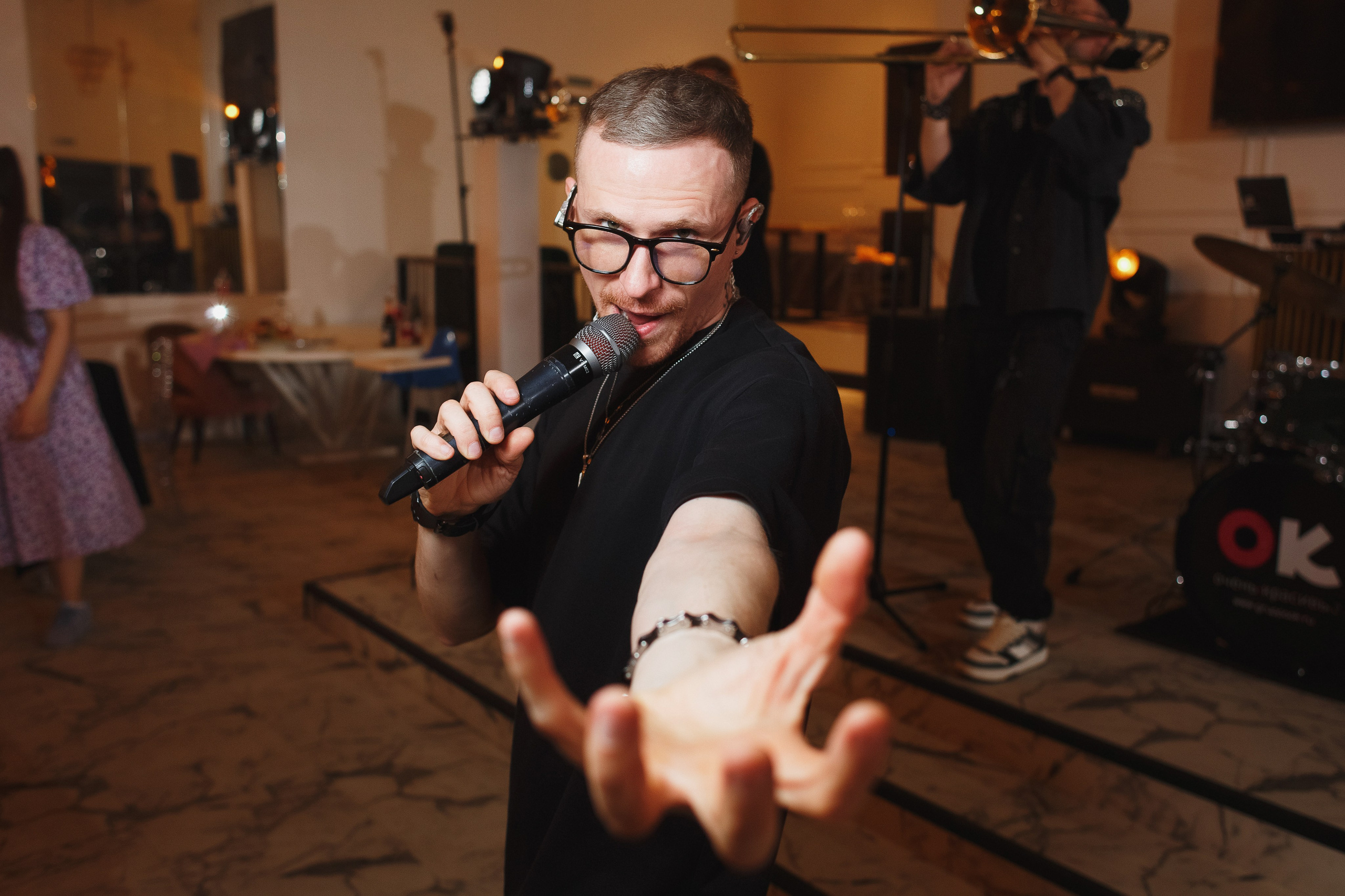 Свадебная фотосессия Михаила и Валерии на Чеховской набережной. Свадебный и семейный фотограф в Таганроге Бакарюк Антон