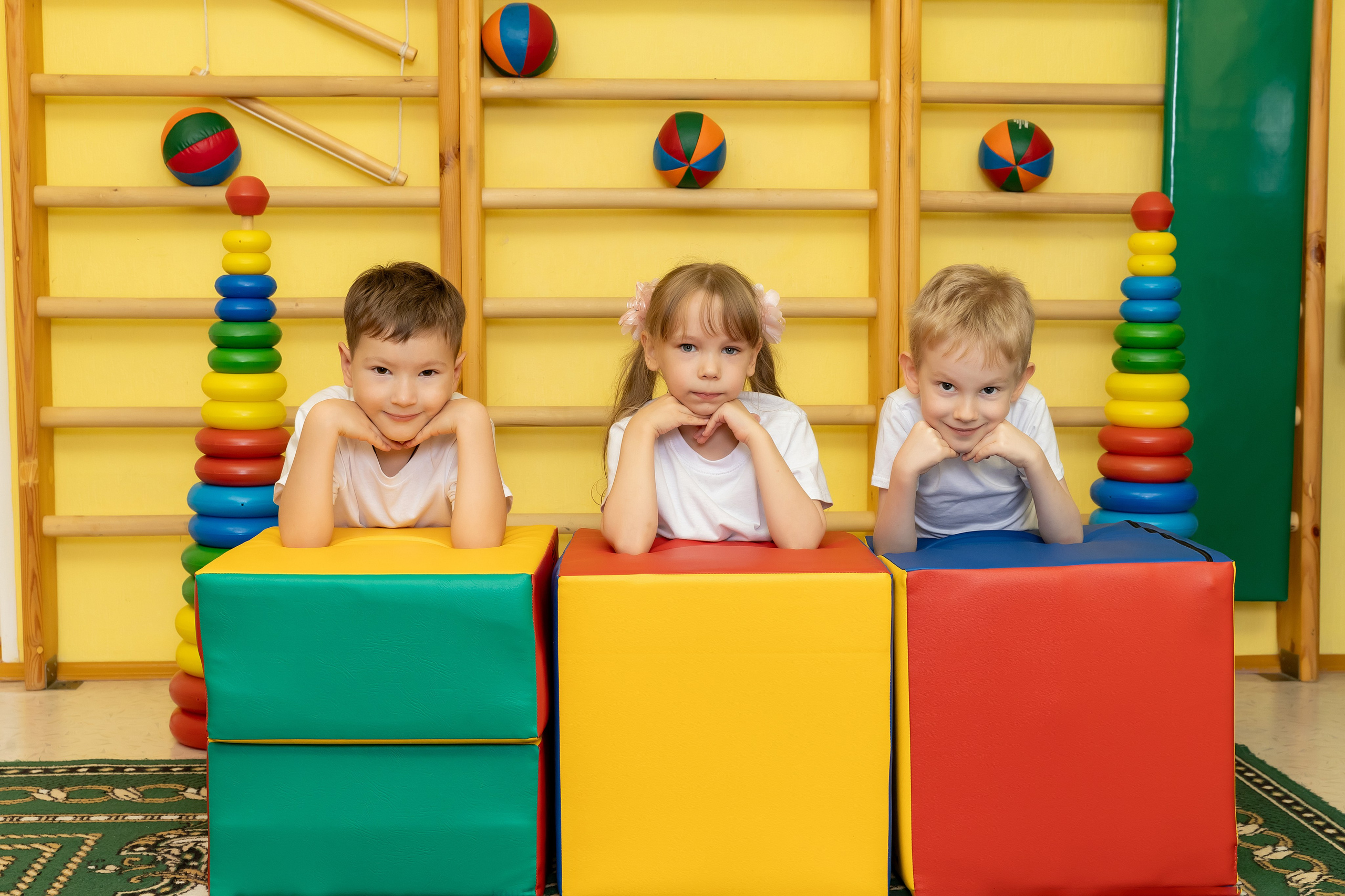 Примеры фото ДЕТСКИЙ САД. Фотограф Радужный ХМАО, Школьный фотограф, семейный фотограф, выпускной альбом