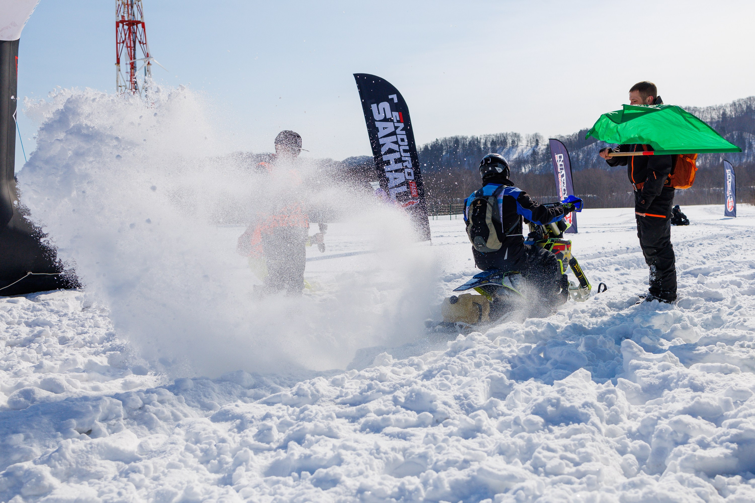 Чемпионат Экстрим Эндуро на сноубайках. Свадебный, семейный и репортажный фотограф в Южно-Сахалинске Артур Петросян