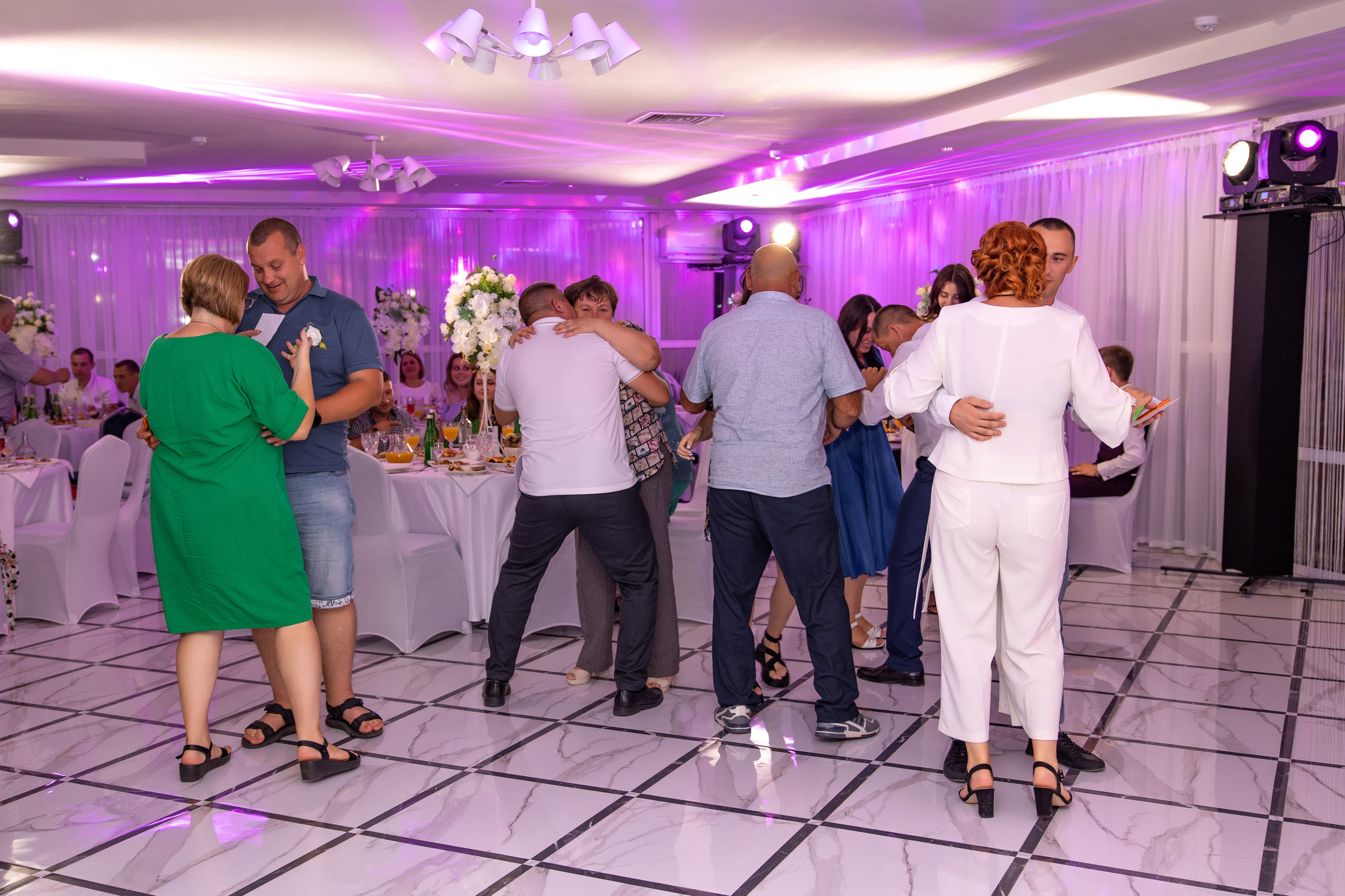 Виталий и Софья. Видеосьемка, фотосьемка свадеб, юбилеев, утренников в Краснодарском кр