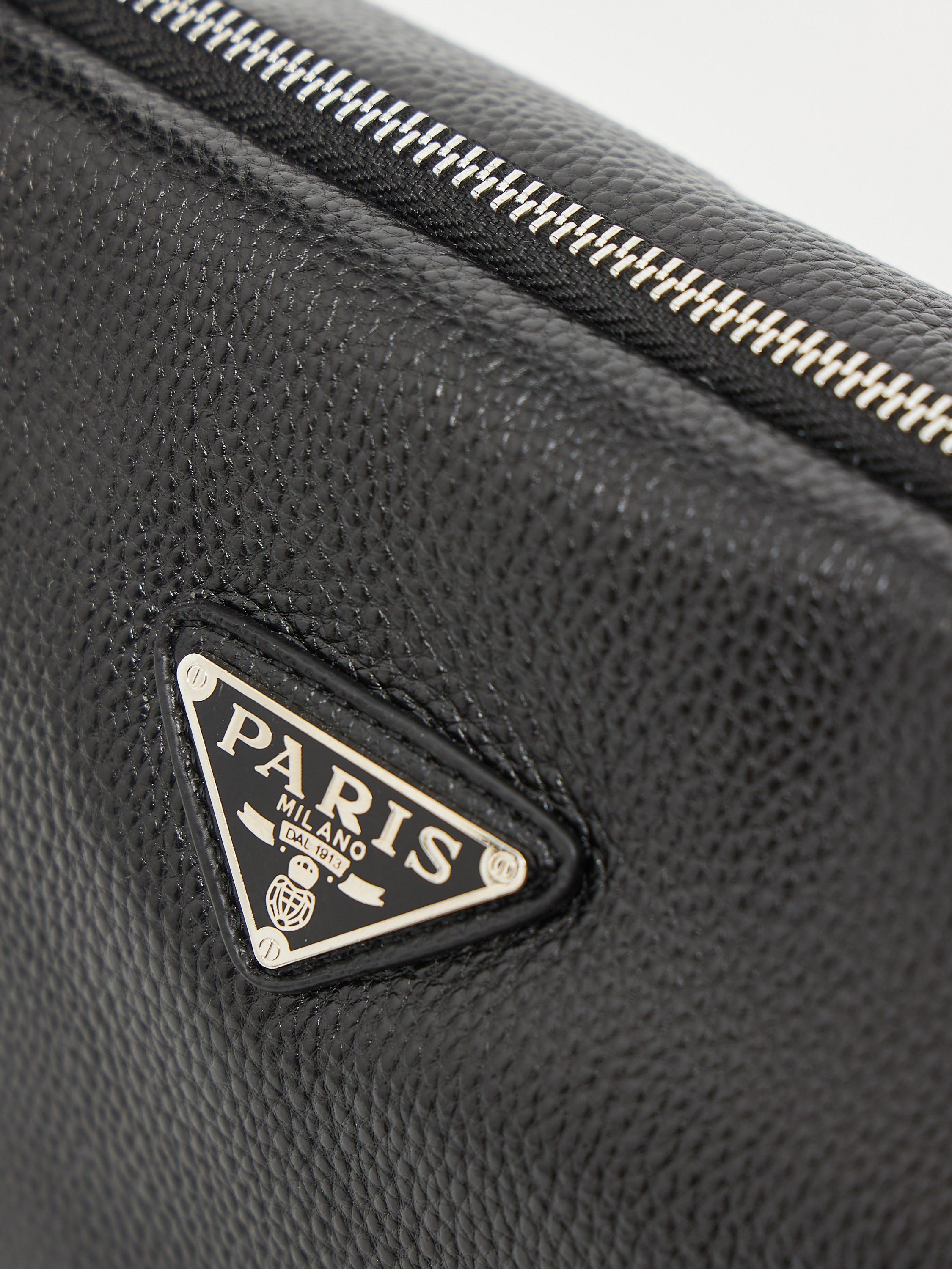 Фотосъемка сумок для маркетплейсов. Алексей Темнов — фотограф в Пятигорске