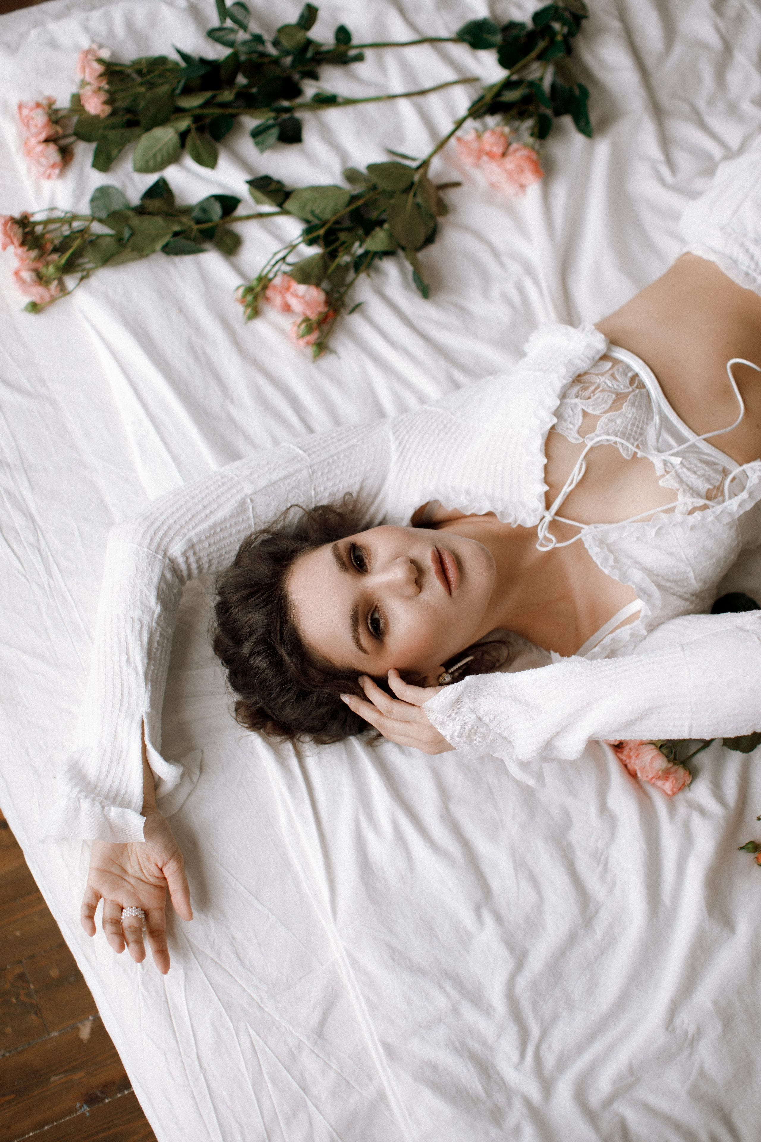 Валерия. Фотосессия с цветами+серия в ЧБ. Фотограф в Москве Ольга Сатони